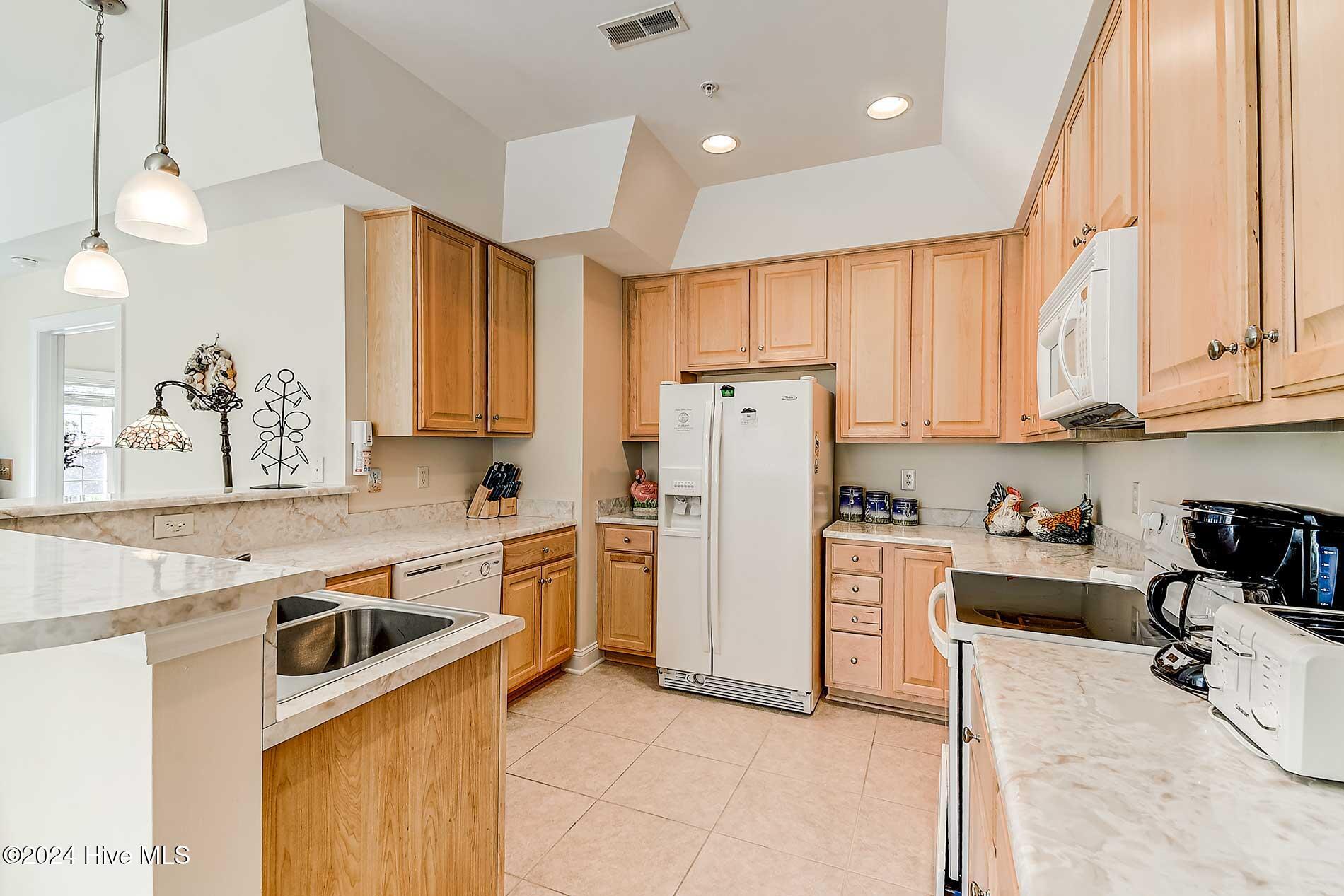 908 Resort Circle Unit 701 Property Photo 6