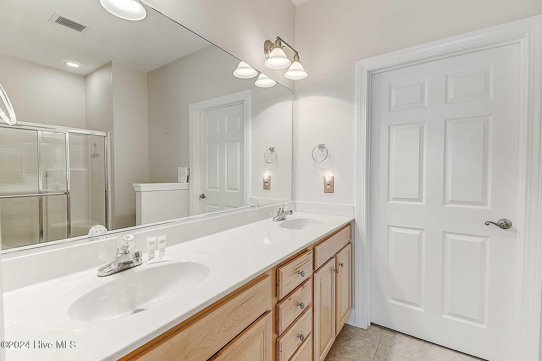 908 Resort Circle Unit 701 Property Photo 21