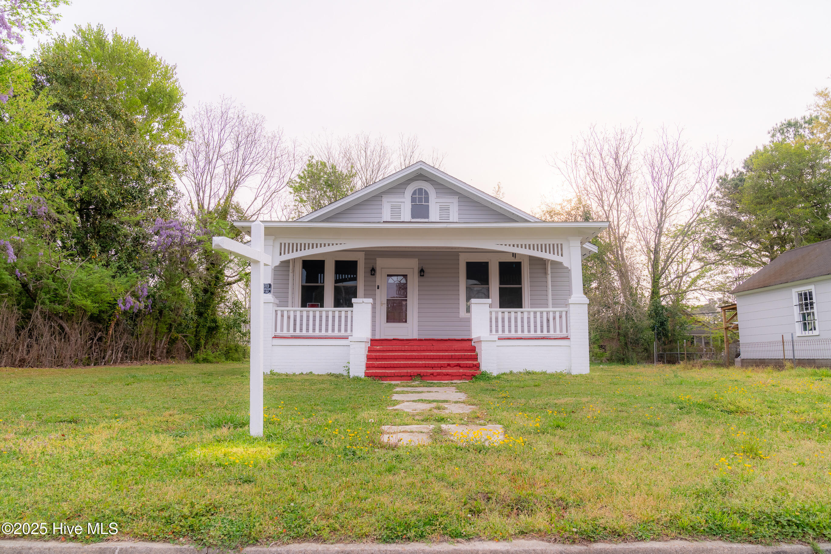 1106 Wood Street Property Photo 2
