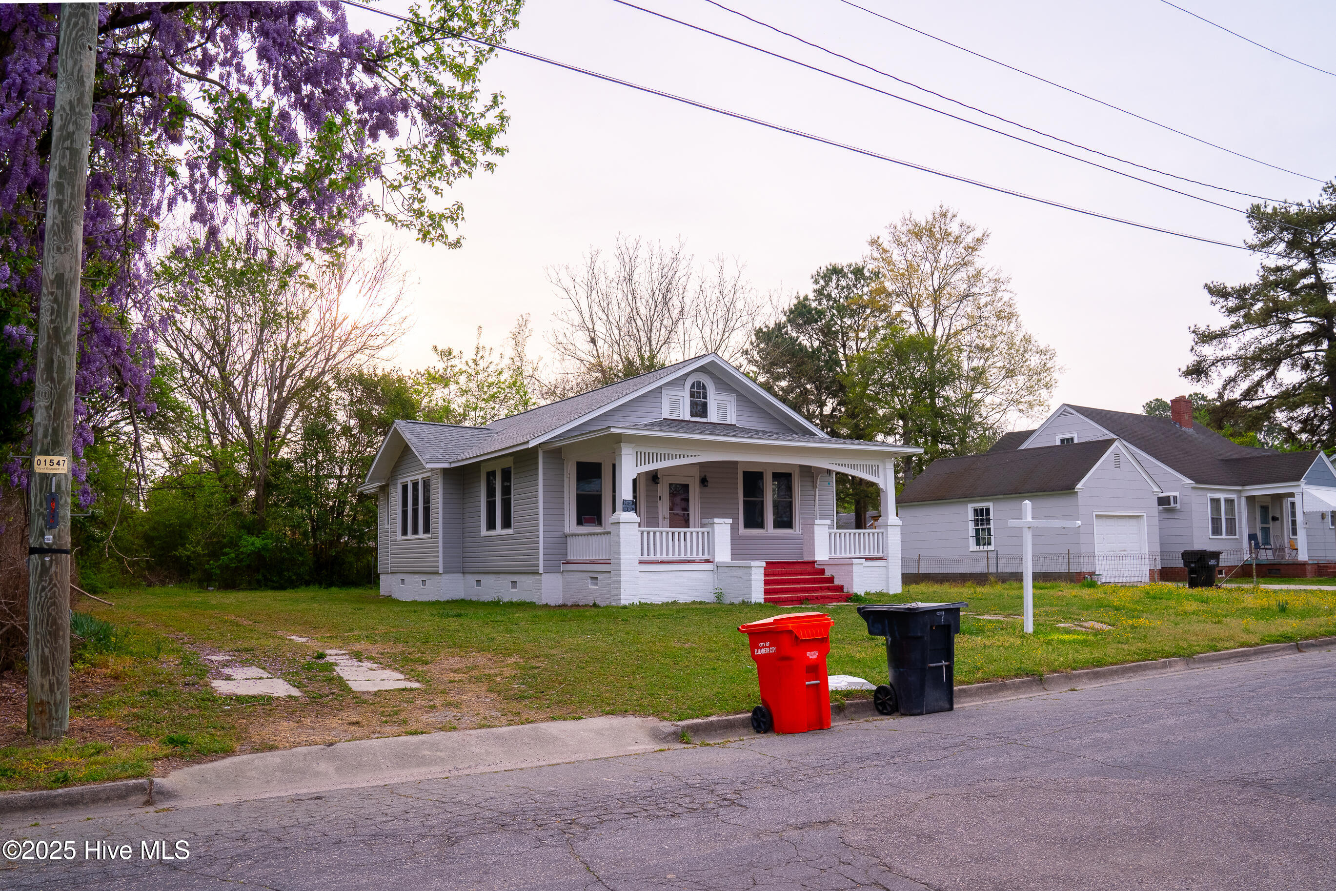 1106 Wood Street Property Photo 4