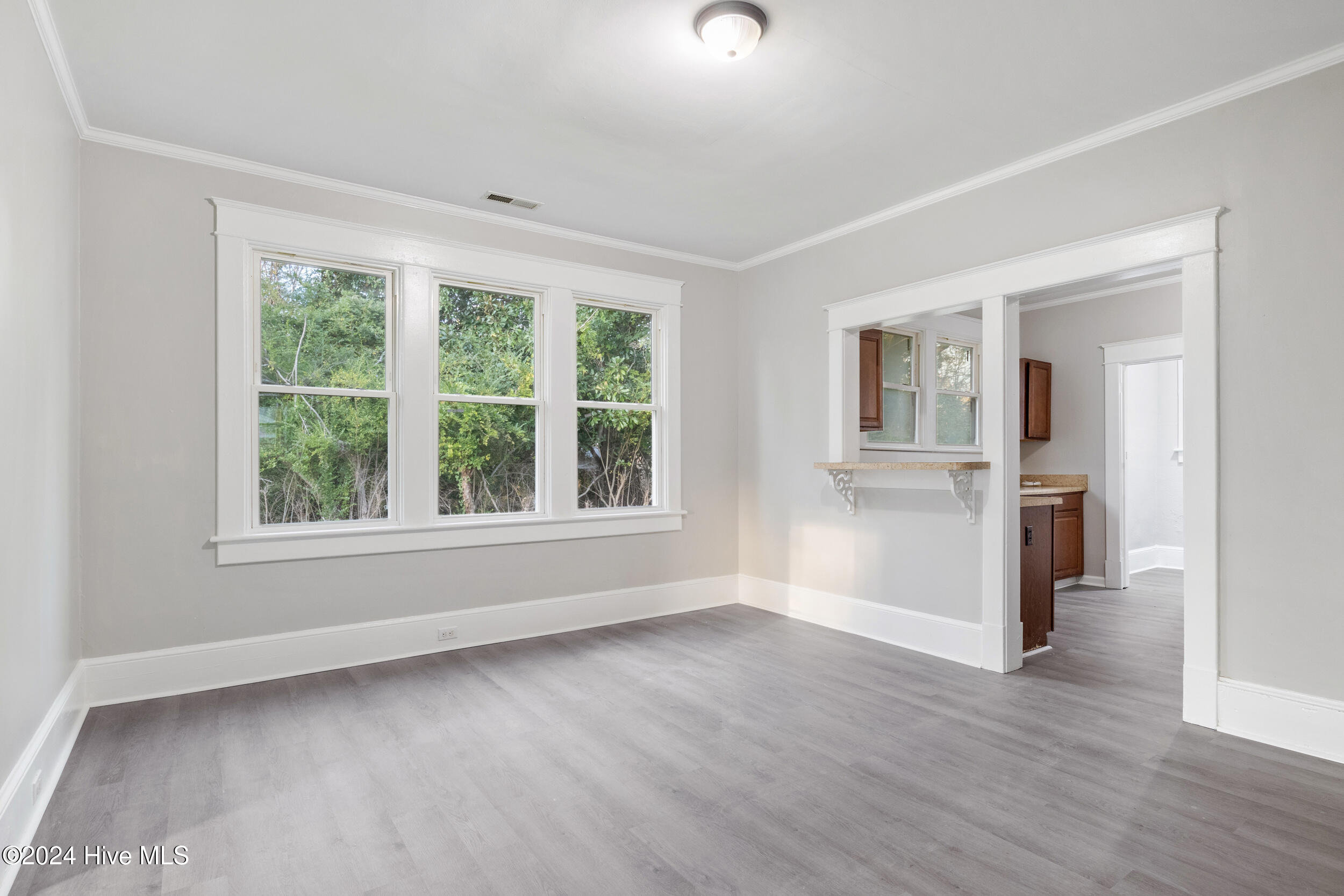 1106 Wood Street Property Photo 13
