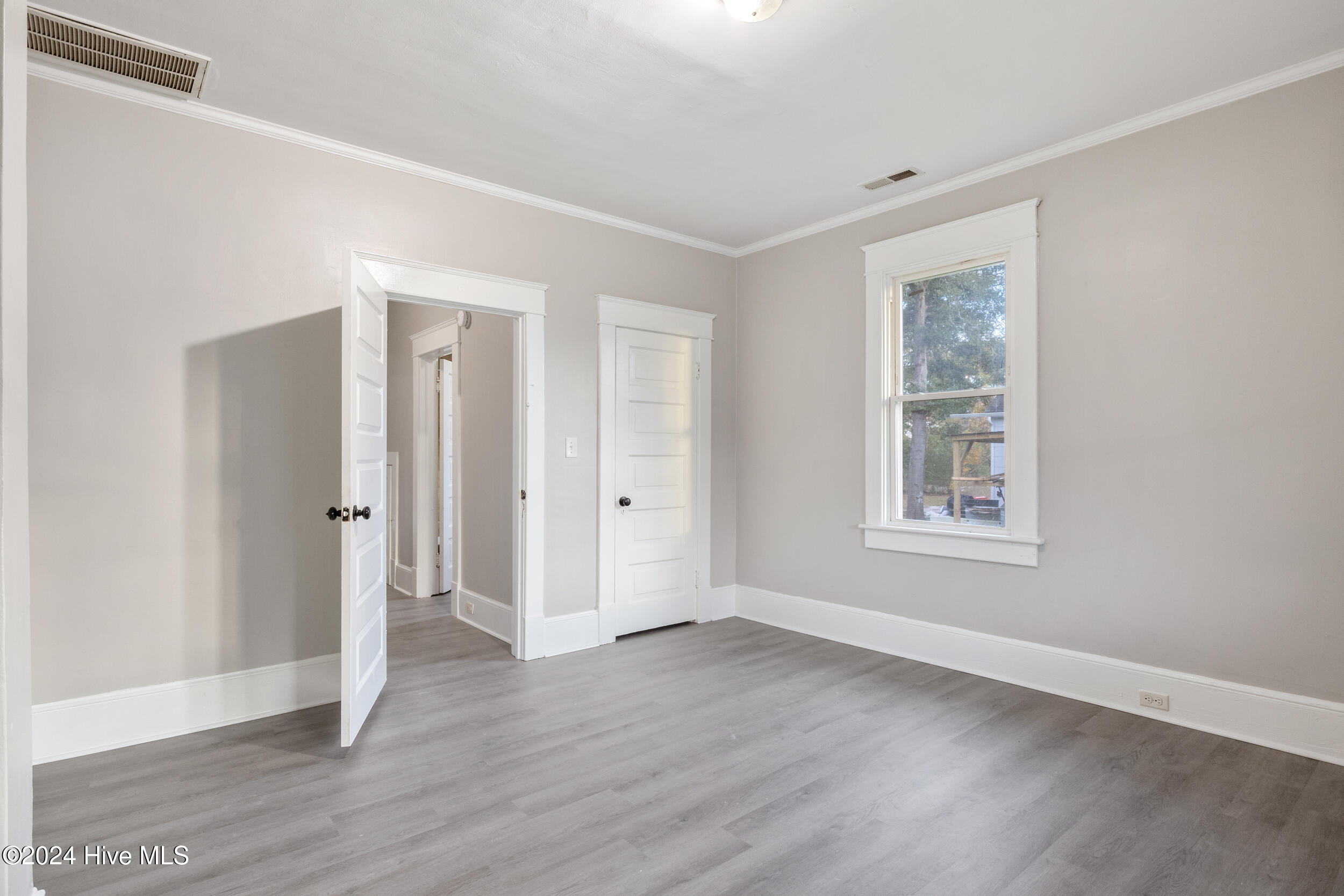 1106 Wood Street Property Photo 25