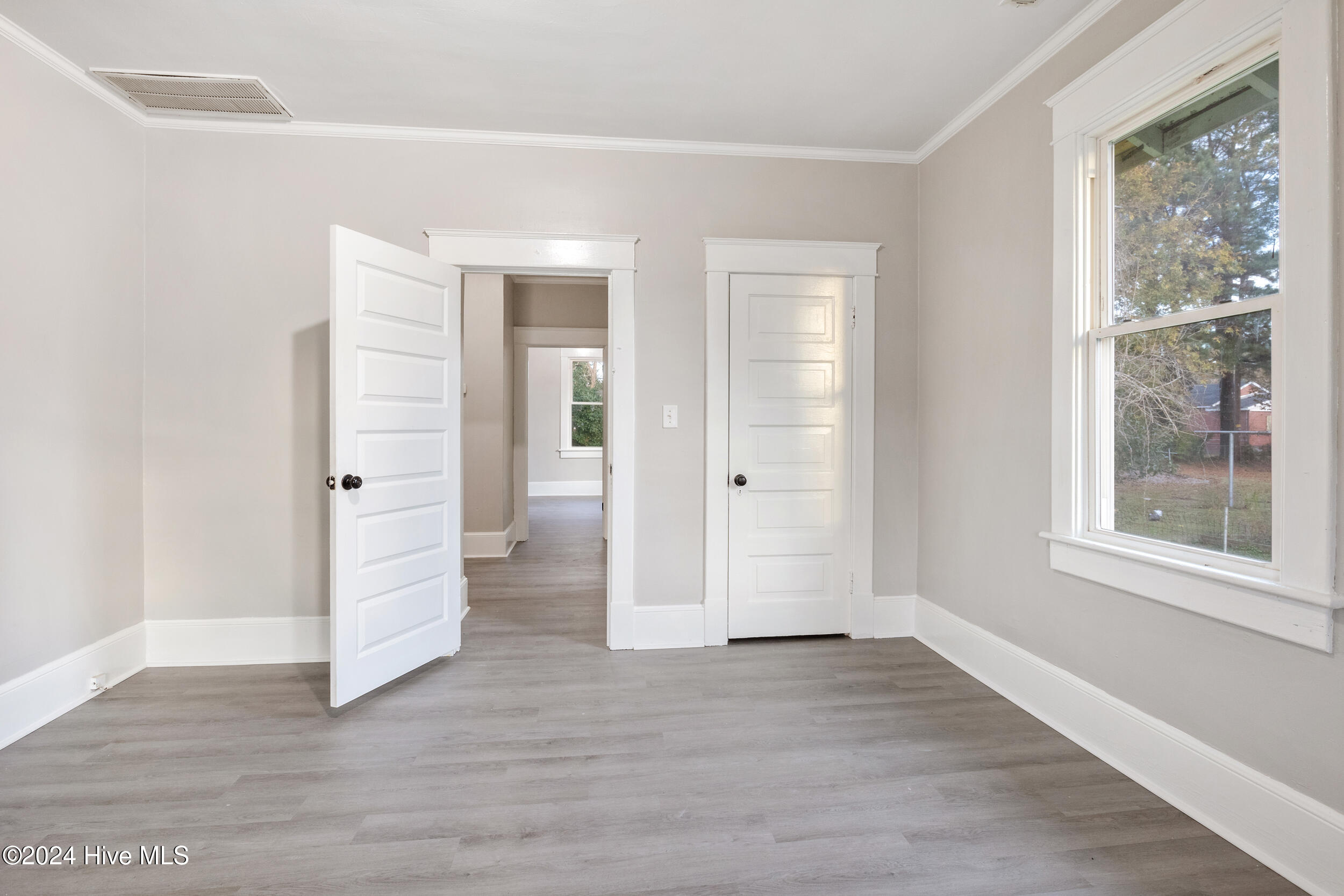 1106 Wood Street Property Photo 26