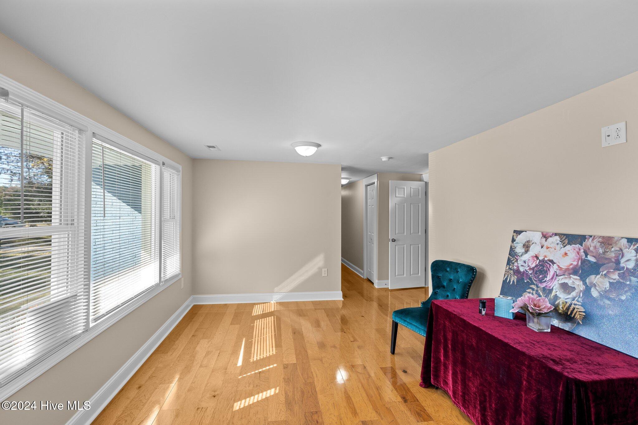 5400 County Line Road Property Photo 3
