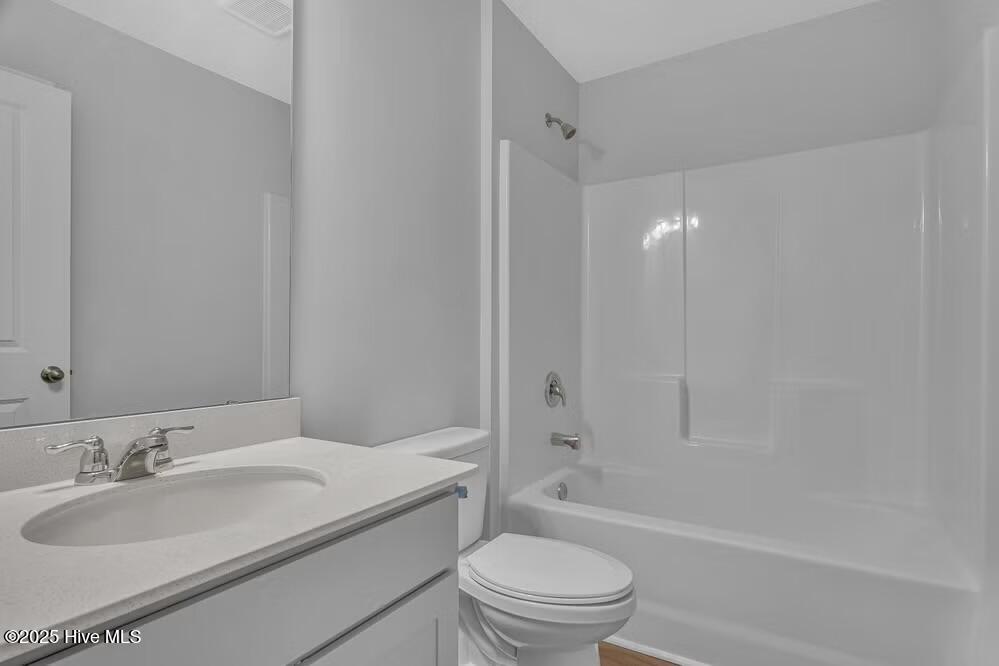5211 Meagan Lane Property Photo 8
