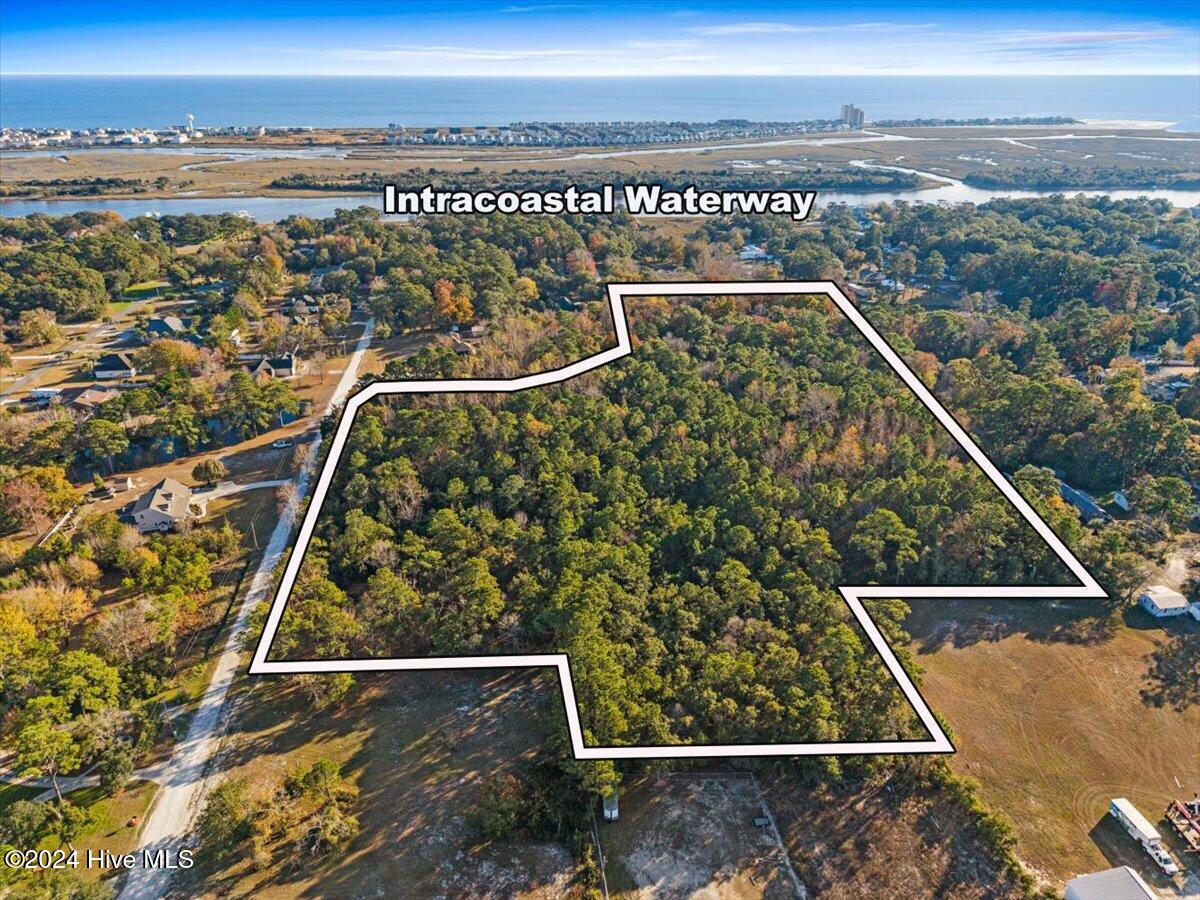 1800 Holly Street Property Photo 4