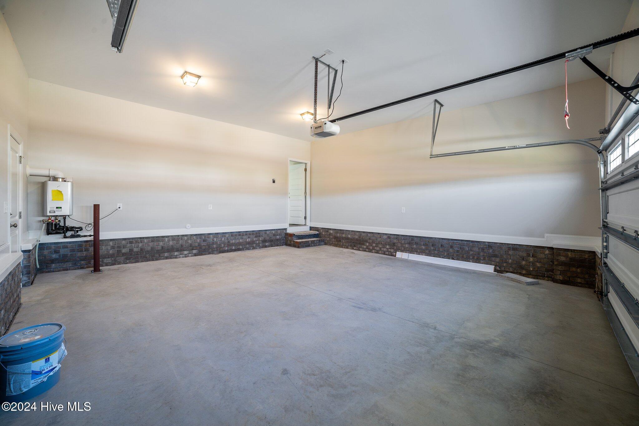 224 Shortleaf Drive Property Photo 2