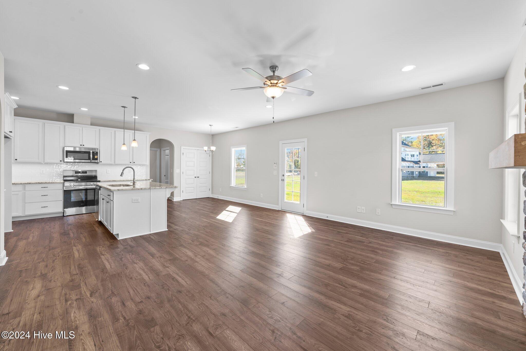 224 Shortleaf Drive Property Photo 8