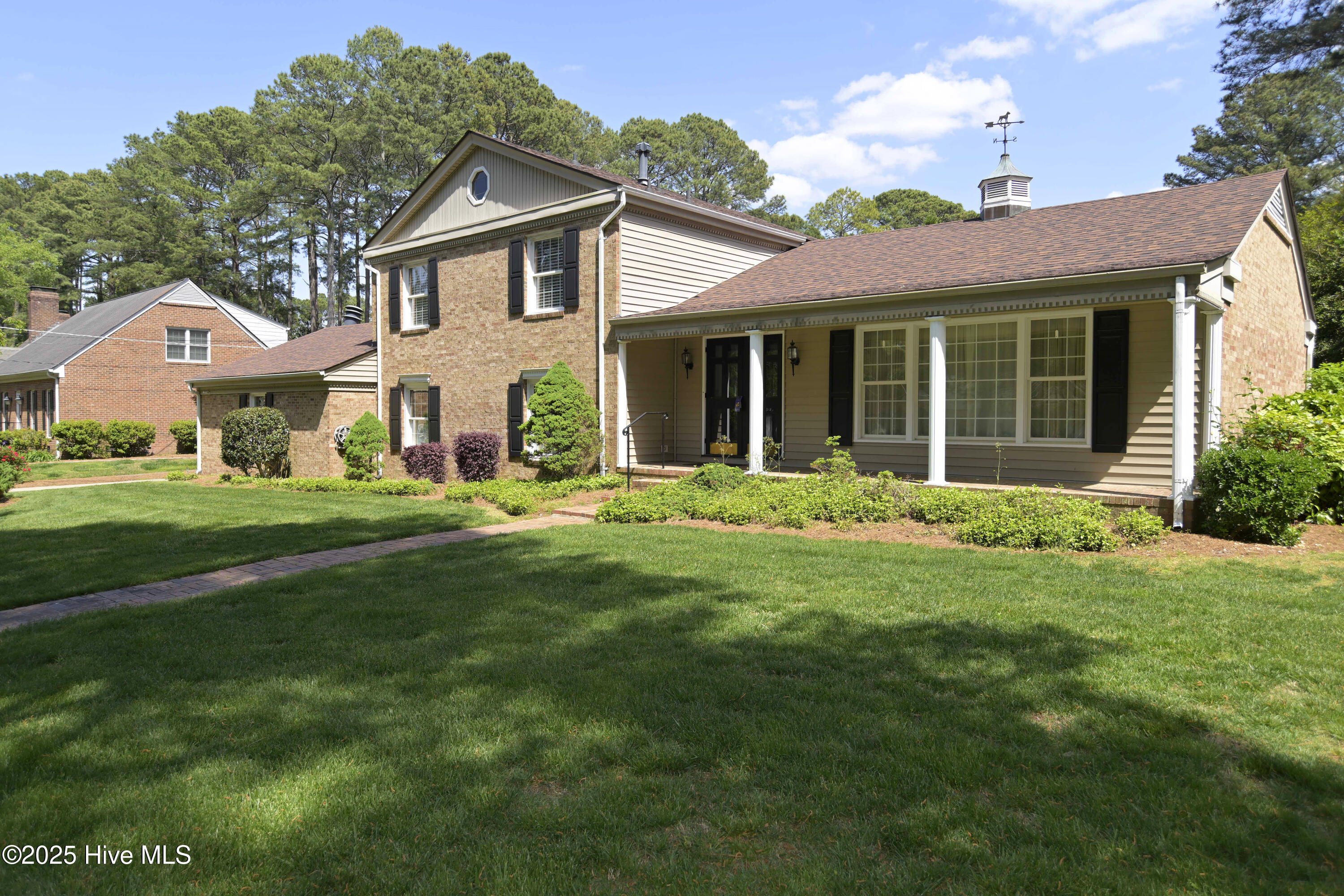 Brookside Manor Real Estate Listings Main Image