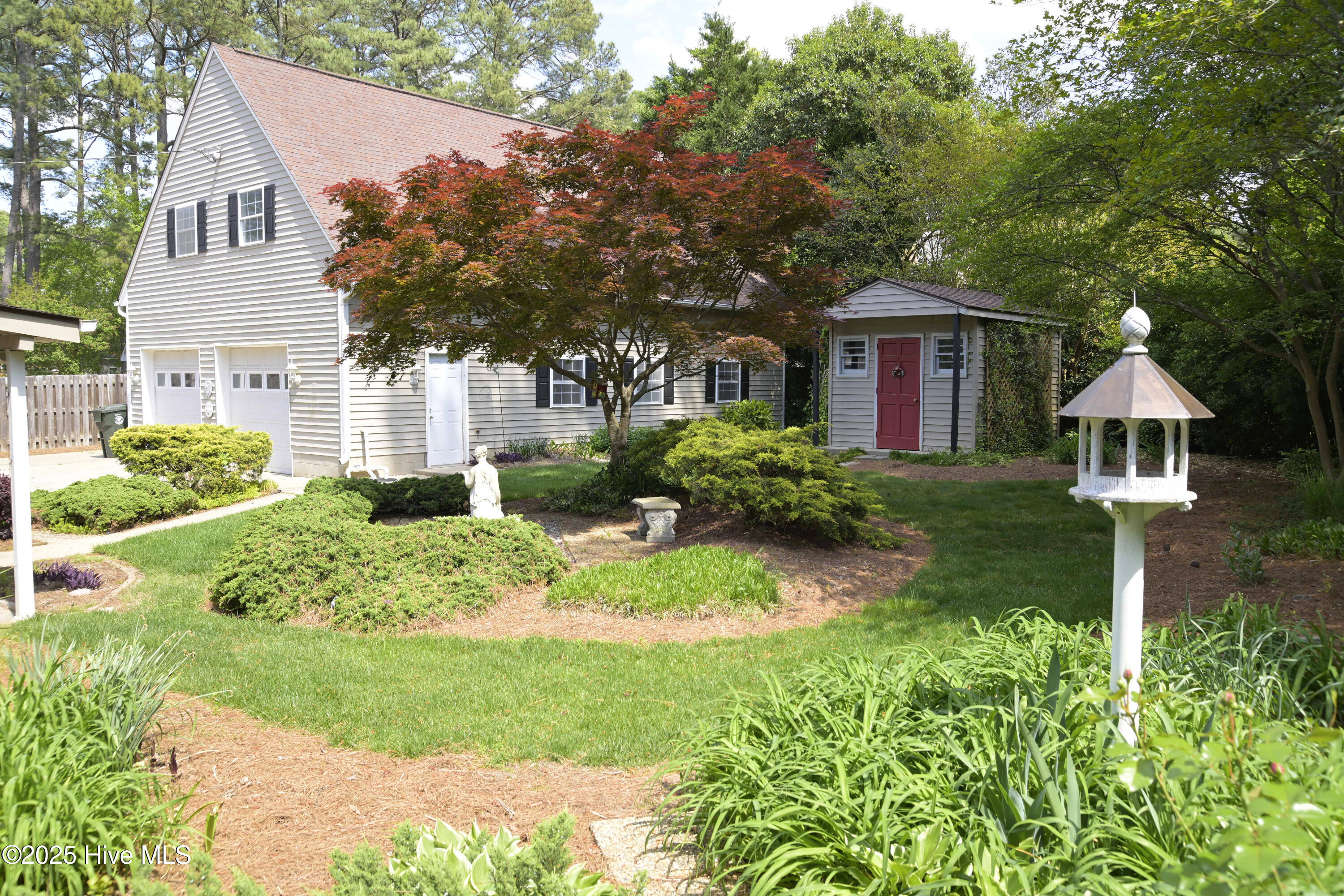 1112 Laurel Lane Property Photo 10