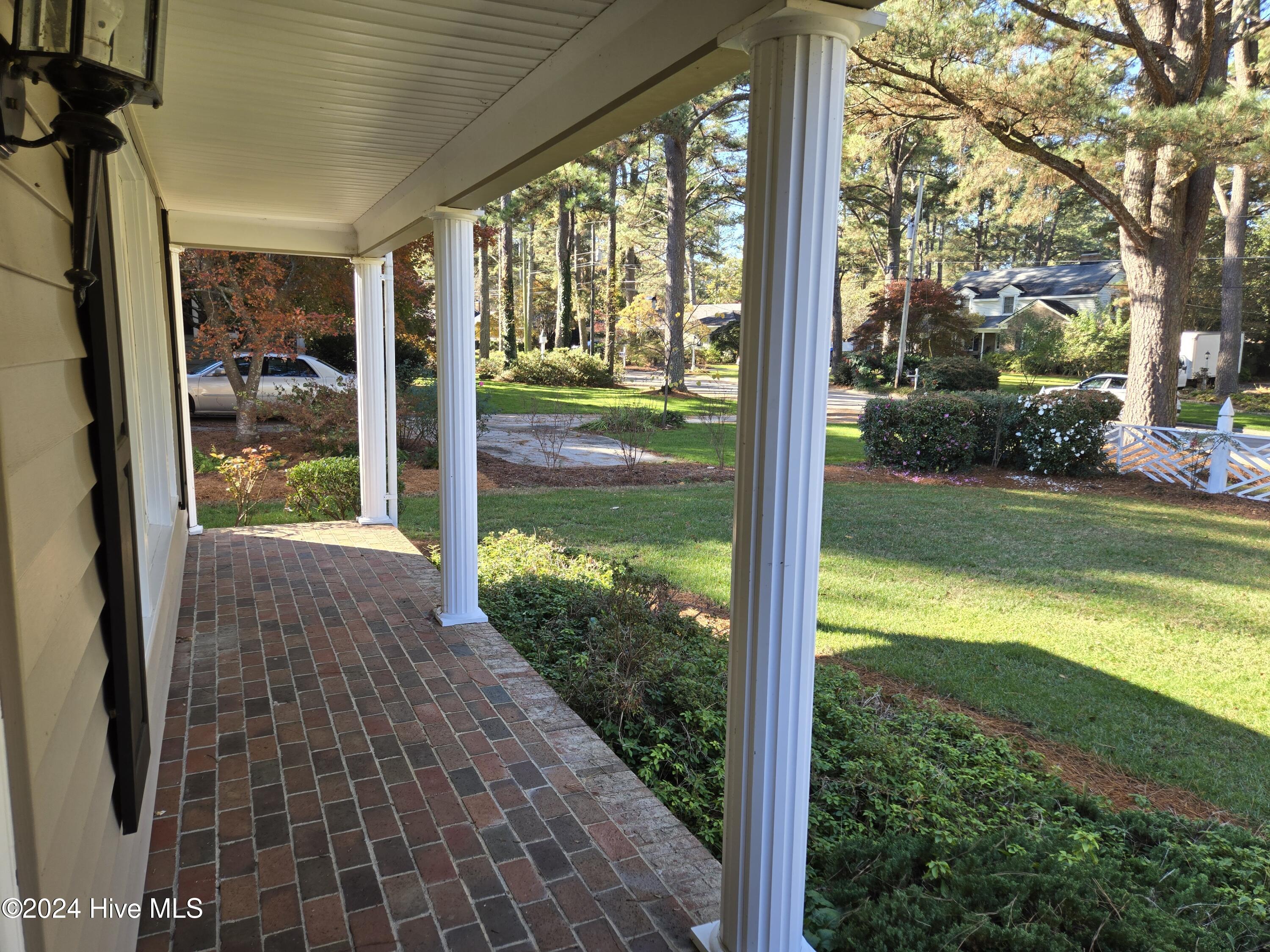1112 Laurel Lane Property Photo 26