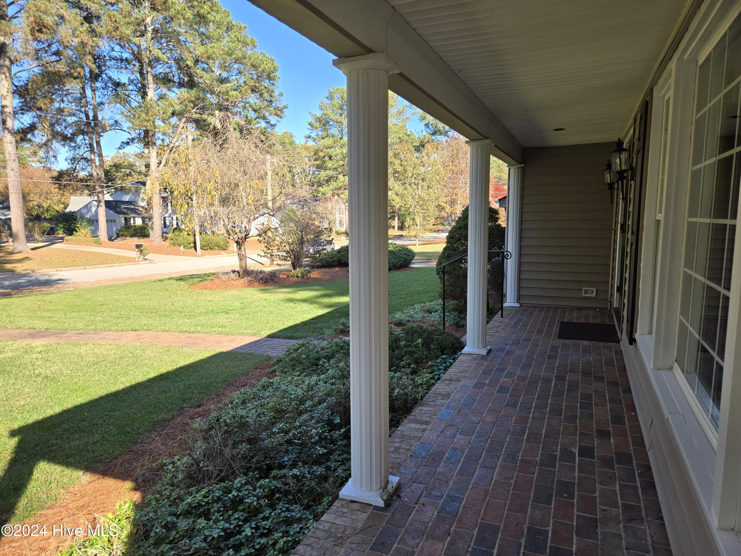 1112 Laurel Lane Property Photo 27