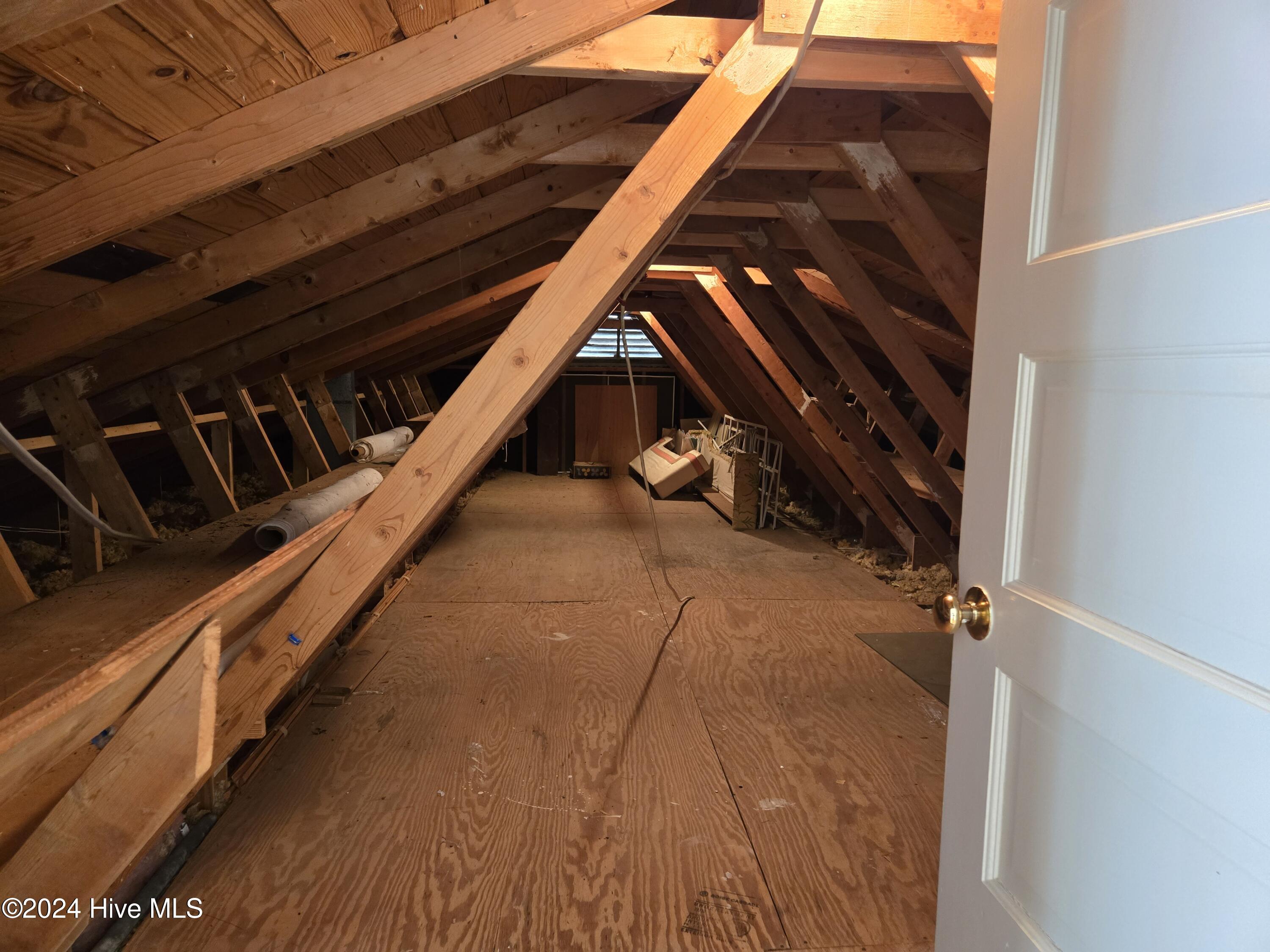 1112 Laurel Lane Property Photo 28