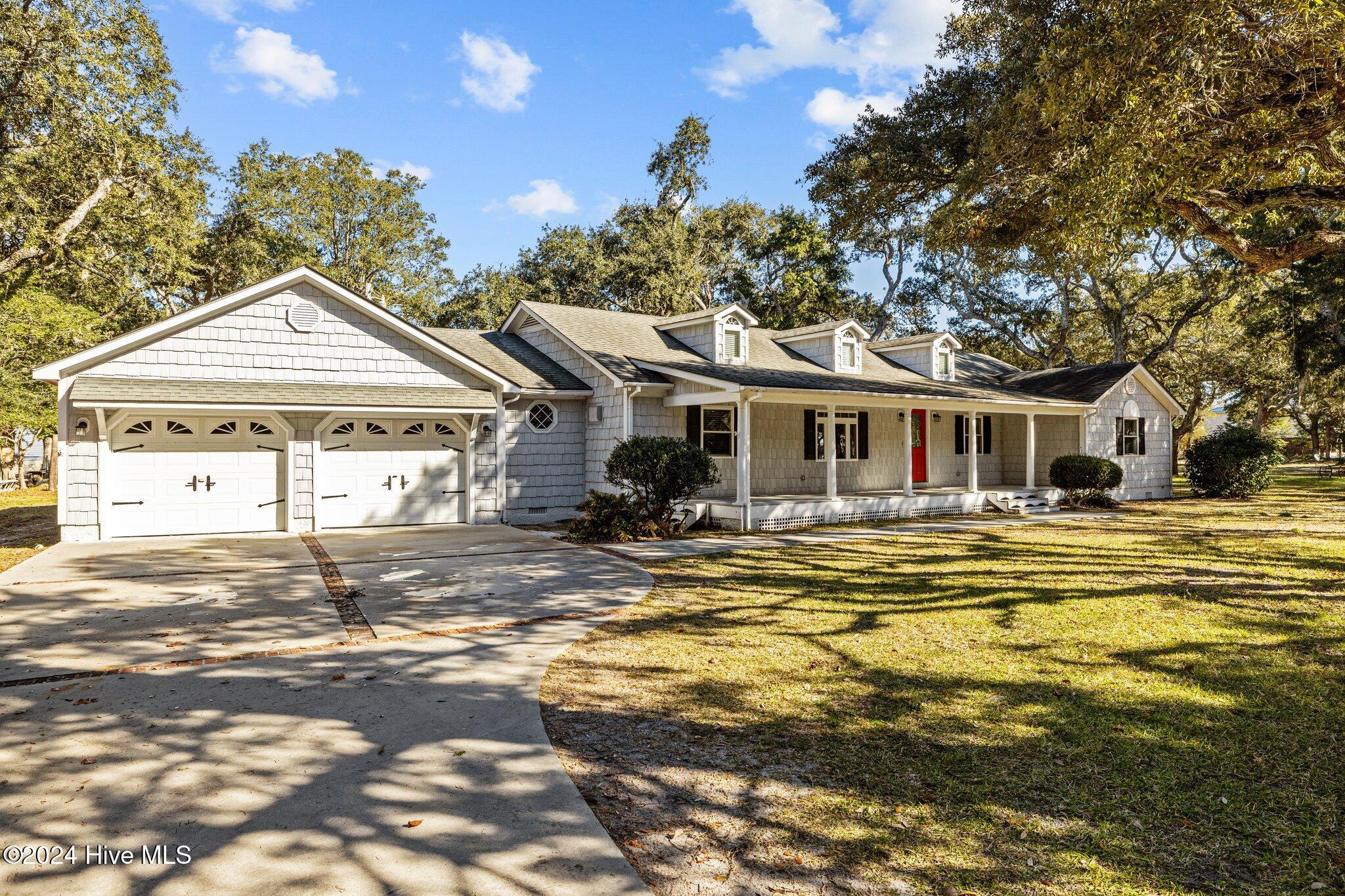 475 Island Road Property Photo