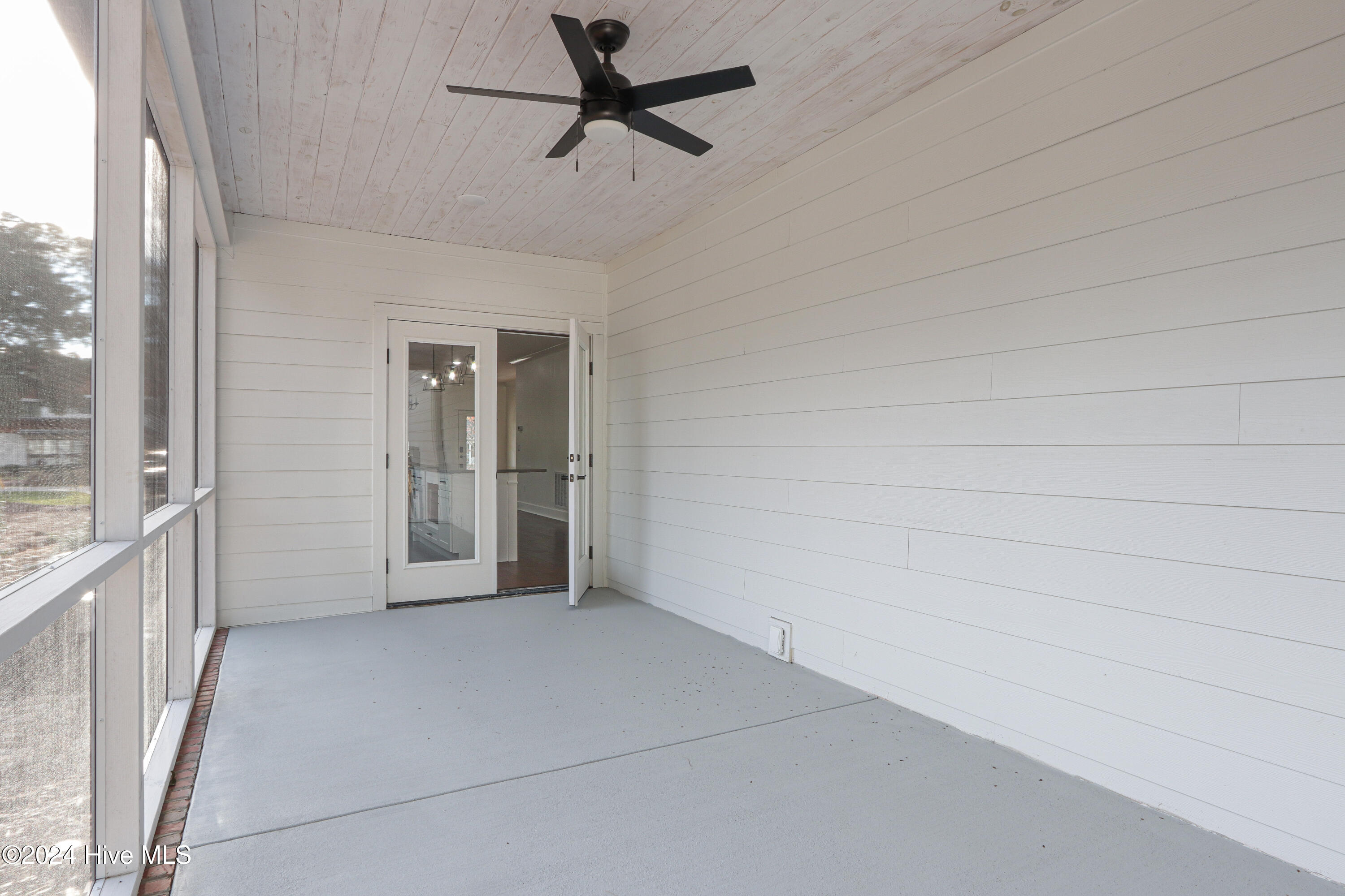 30 Medlin Road Property Photo 13