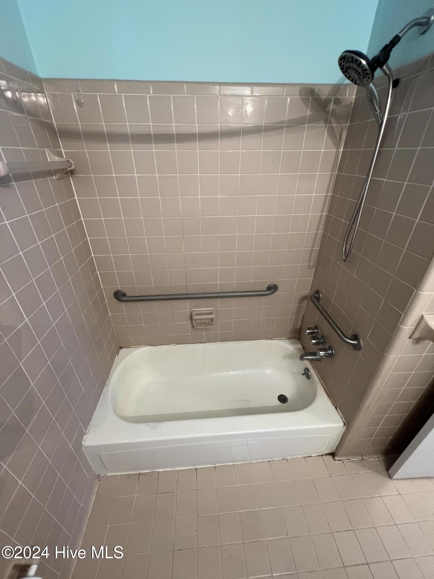 115 E Wyche Street Property Photo 13