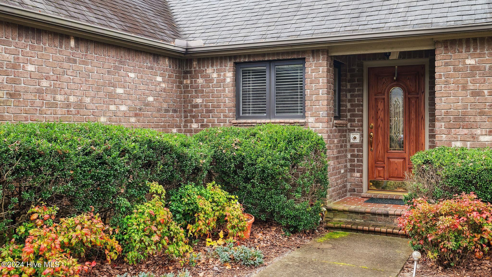 6 Chalford Place Property Photo 3