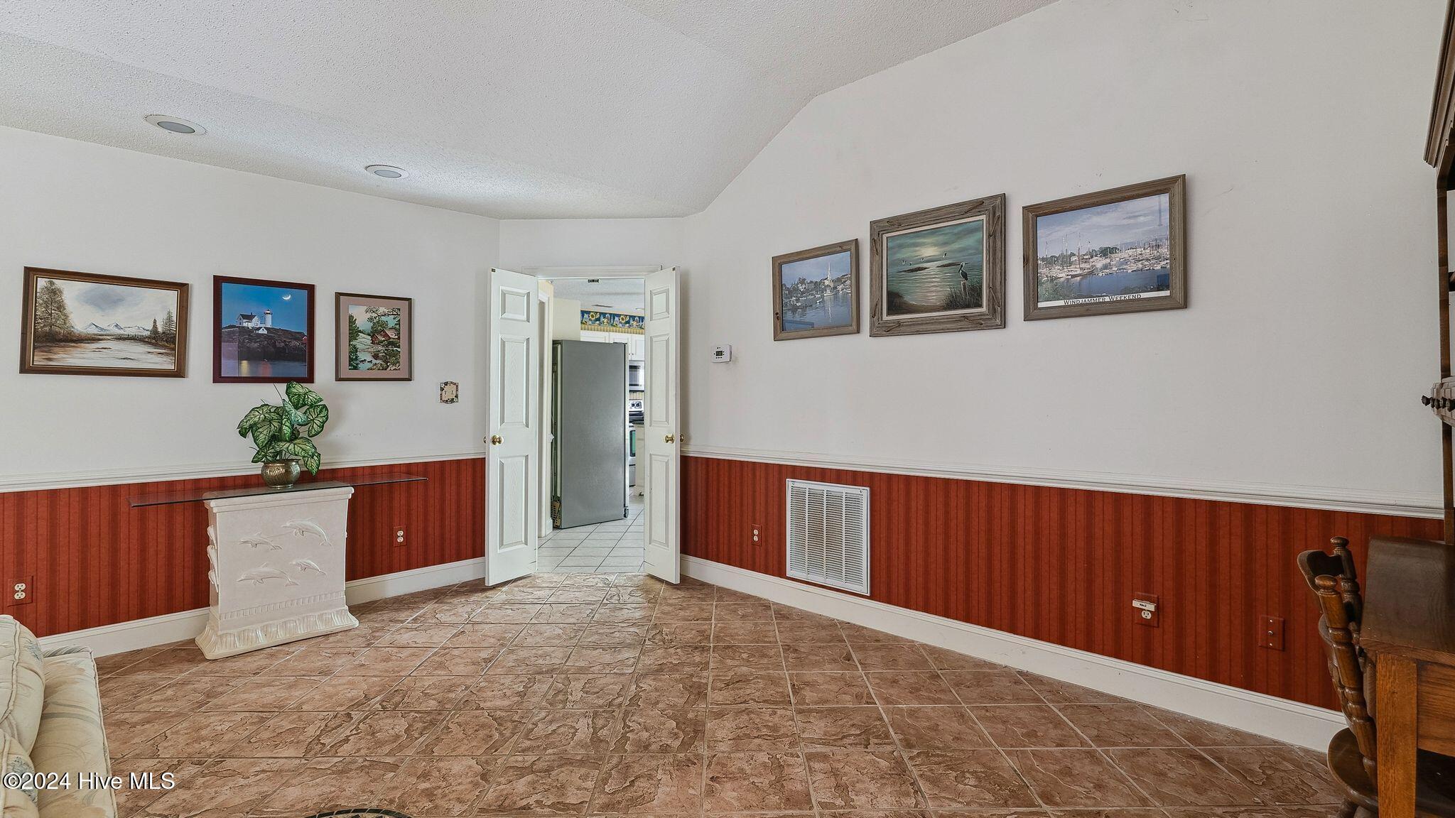 6 Chalford Place Property Photo 8