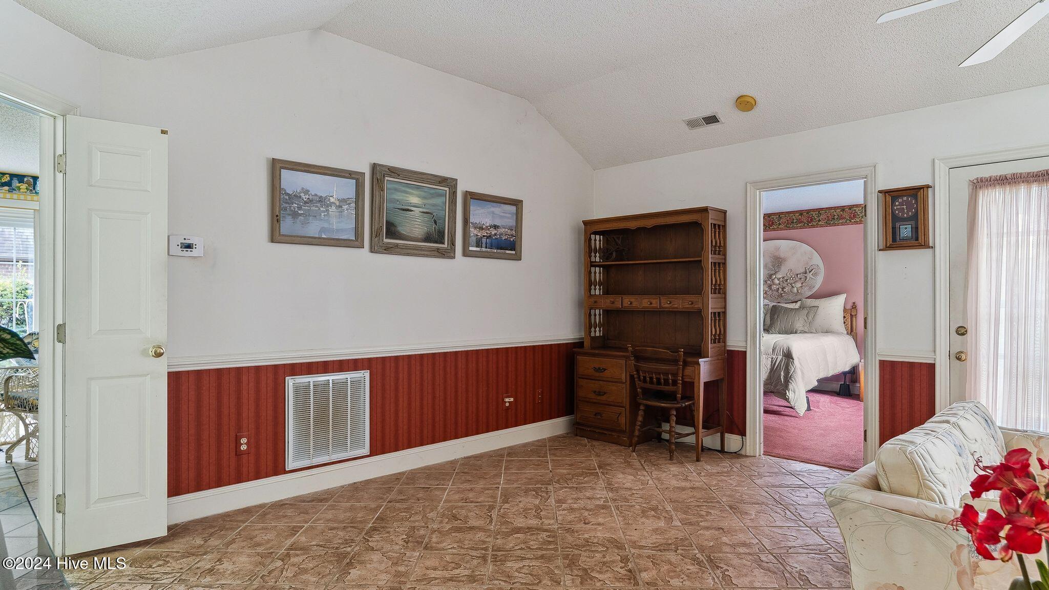 6 Chalford Place Property Photo 9