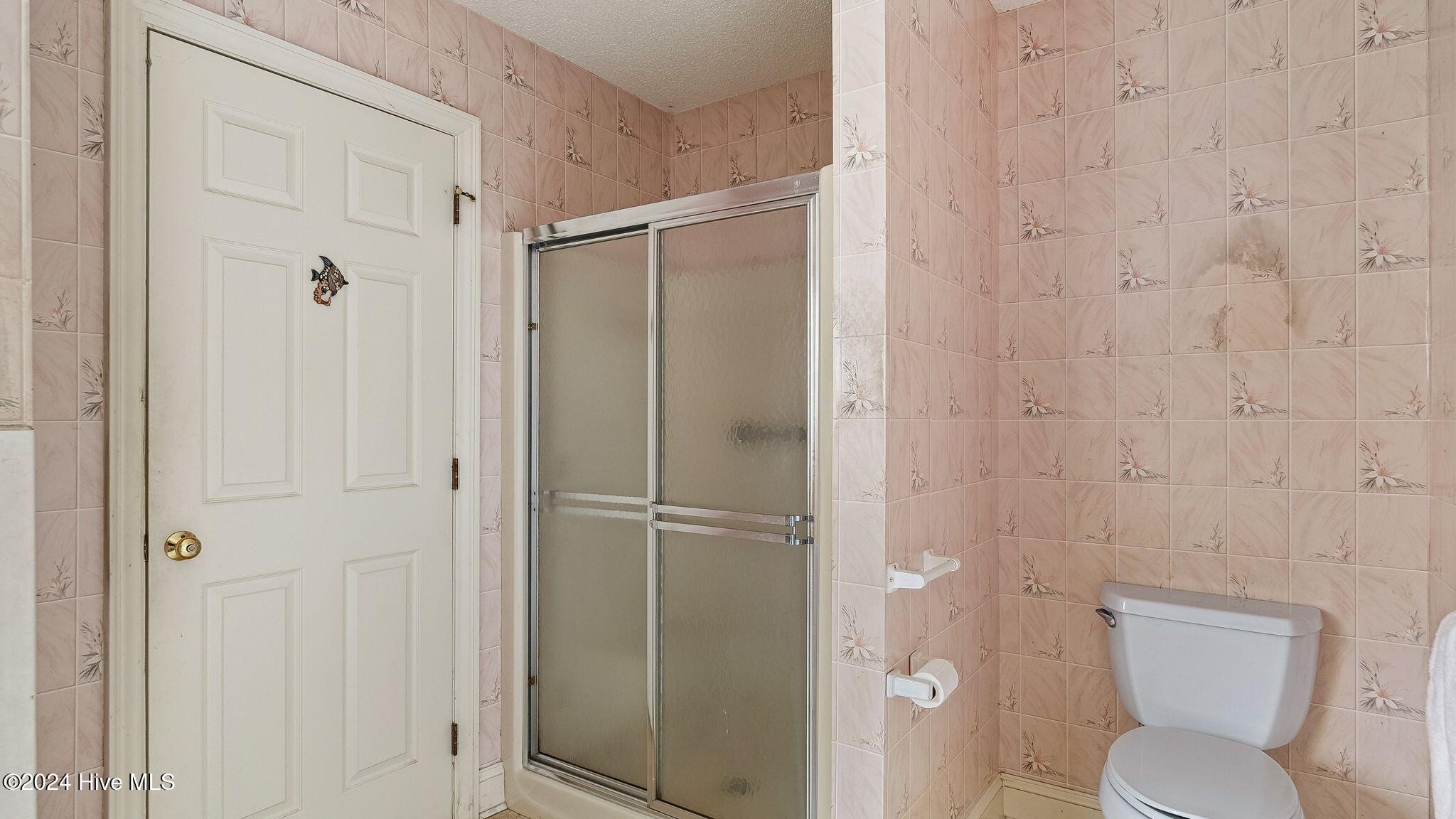 6 Chalford Place Property Photo 17