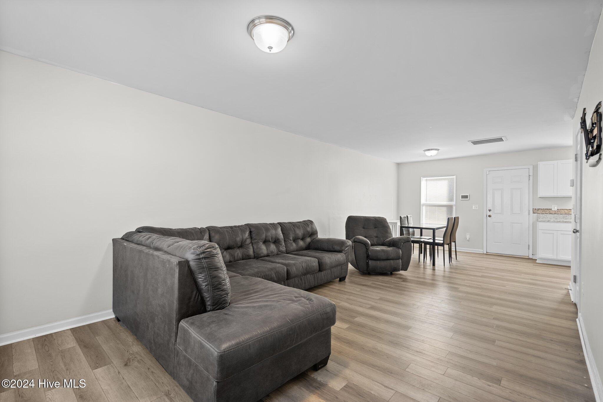 81 Shamrock Drive Property Photo 6
