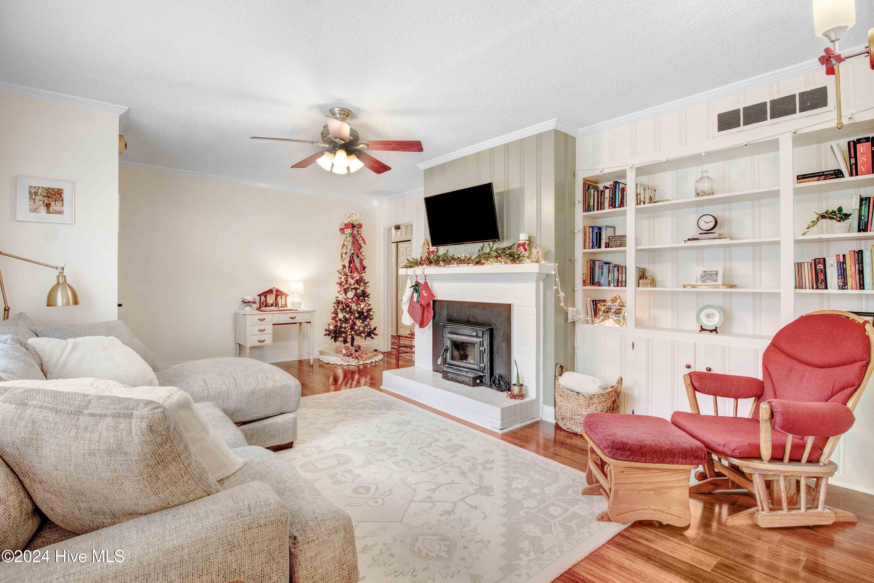 205 S Harding Drive Property Photo 12