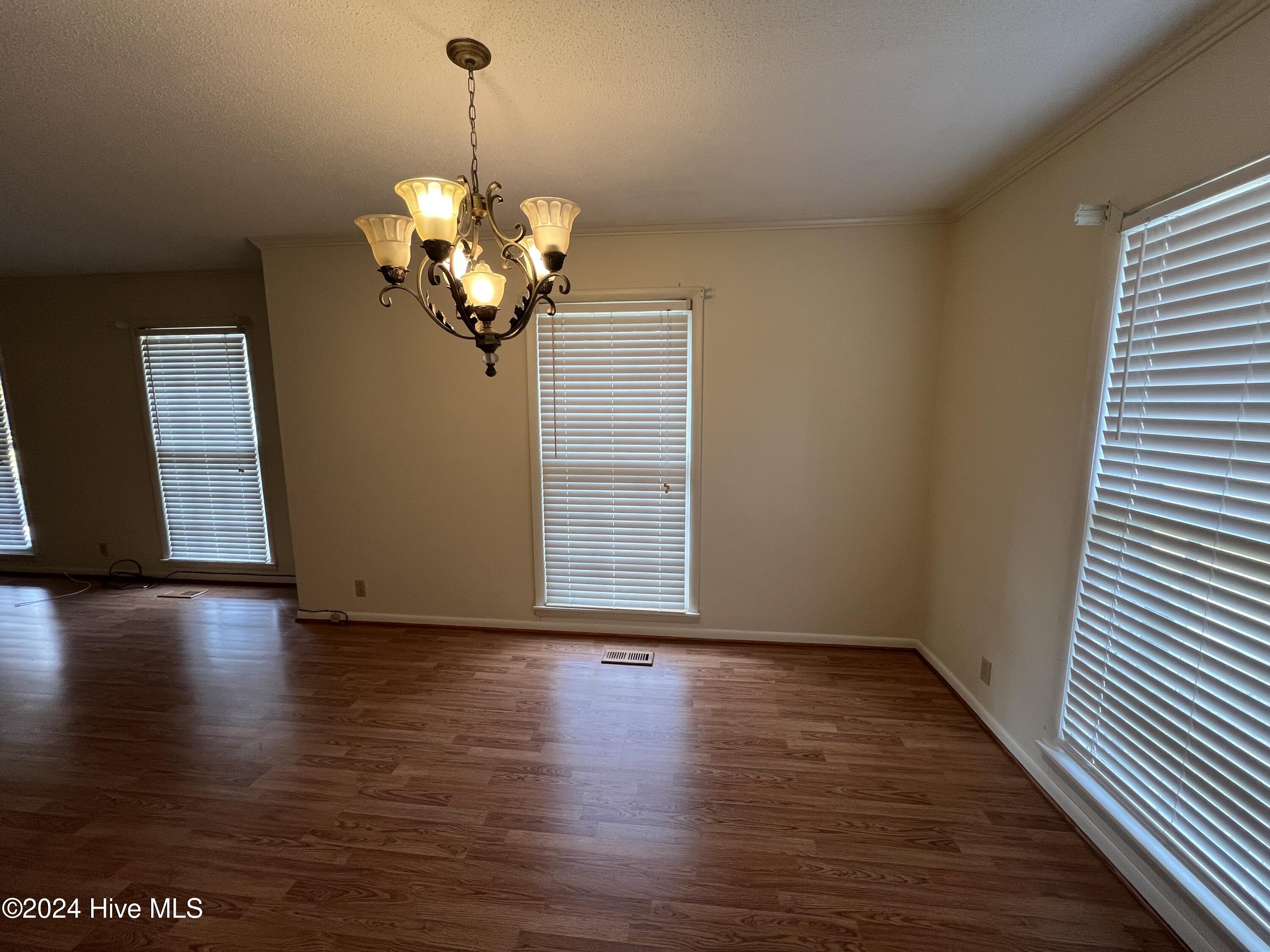 706 Walking Stick Trail Property Photo 8