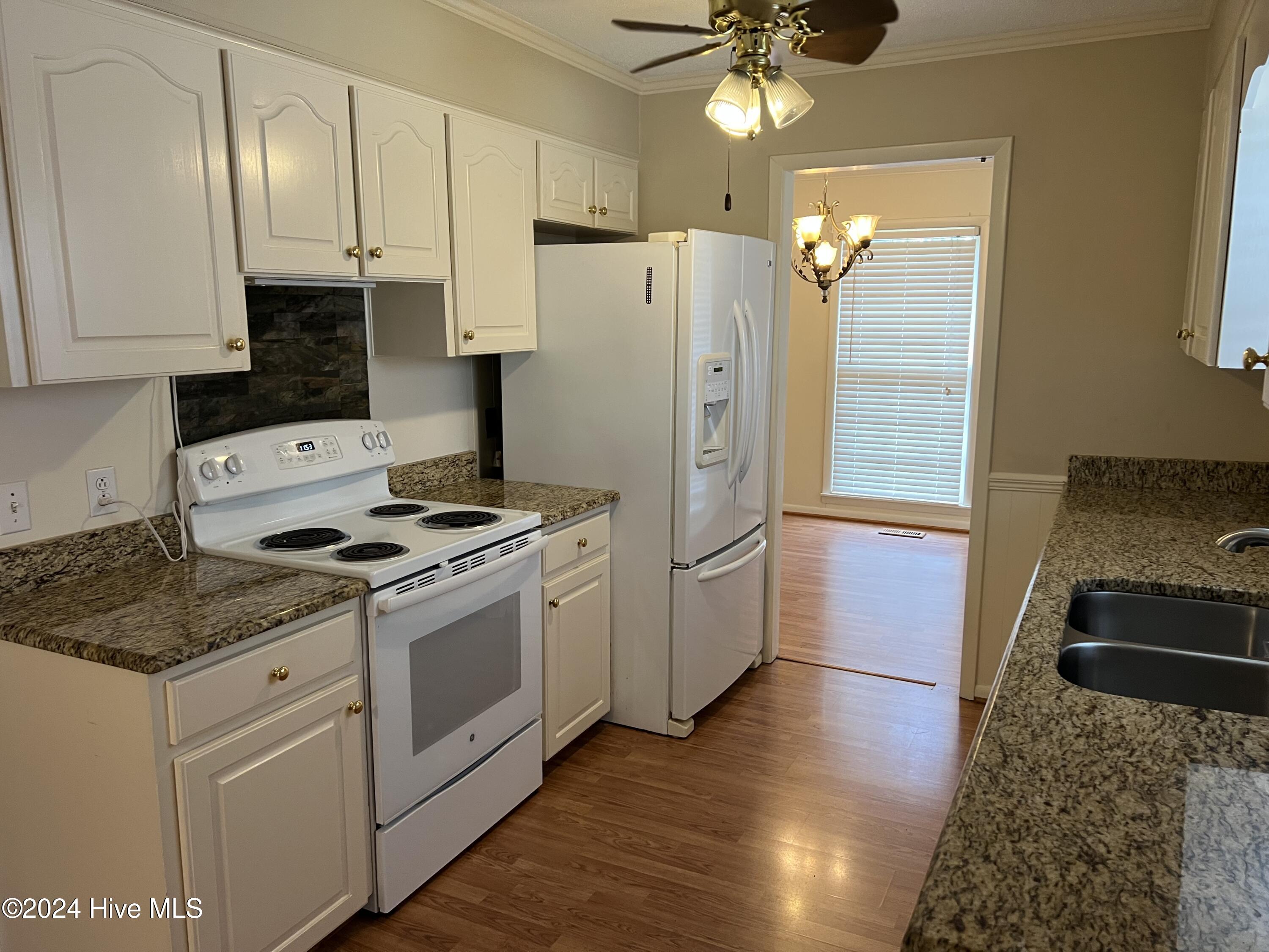 706 Walking Stick Trail Property Photo 14