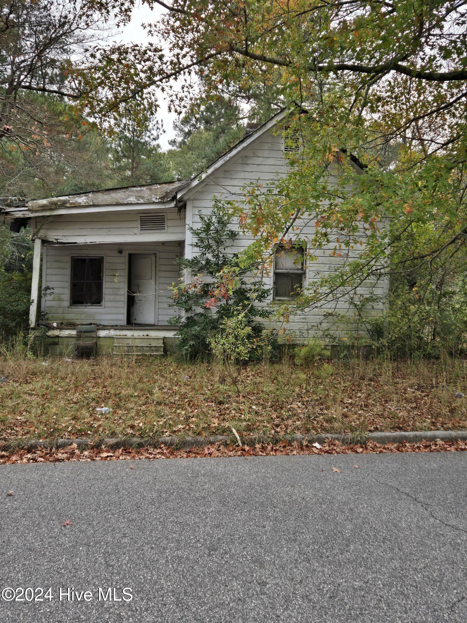 421 Mckay Street Property Photo