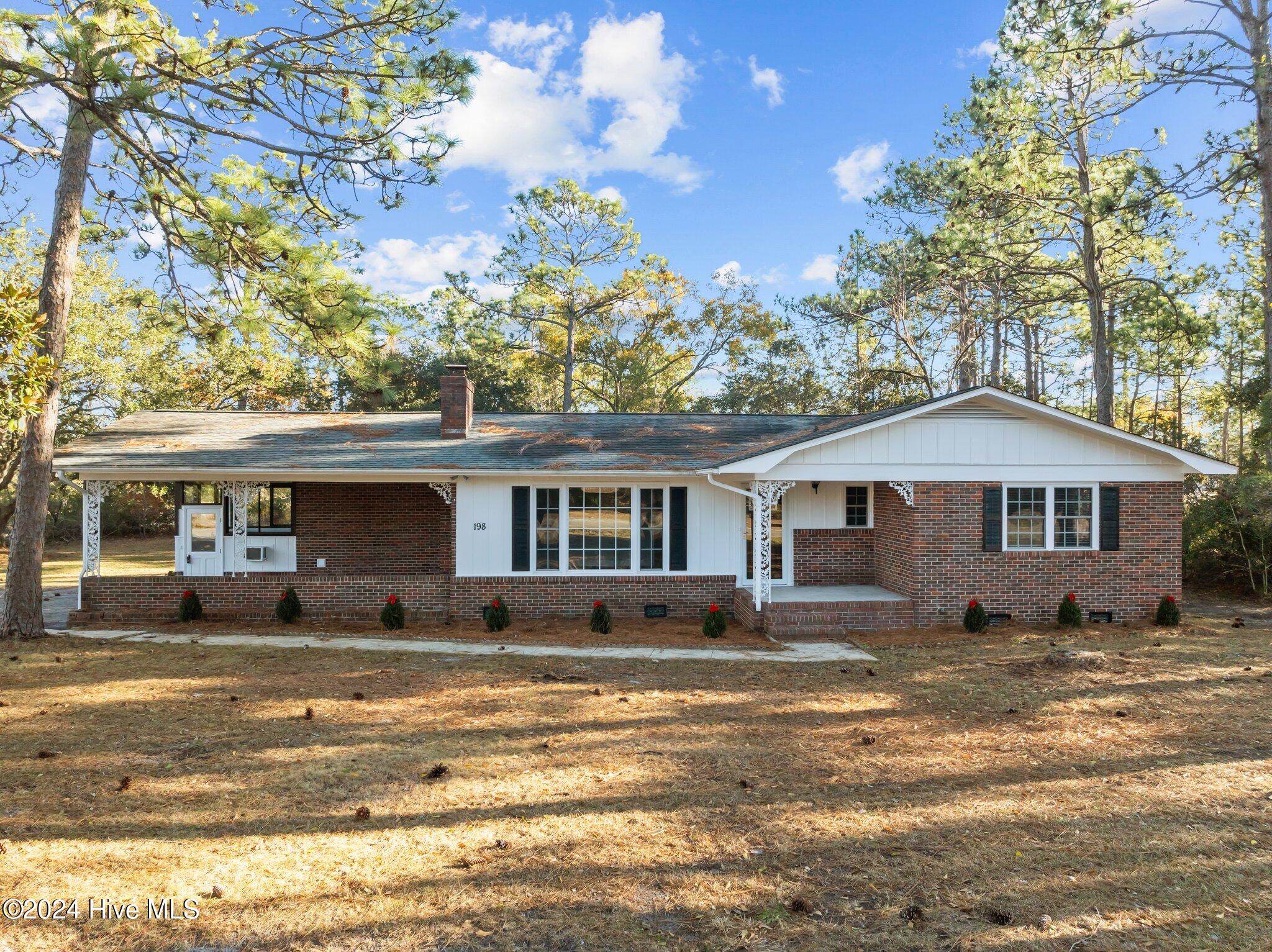 198 E Boiling Spring Road Property Photo 1