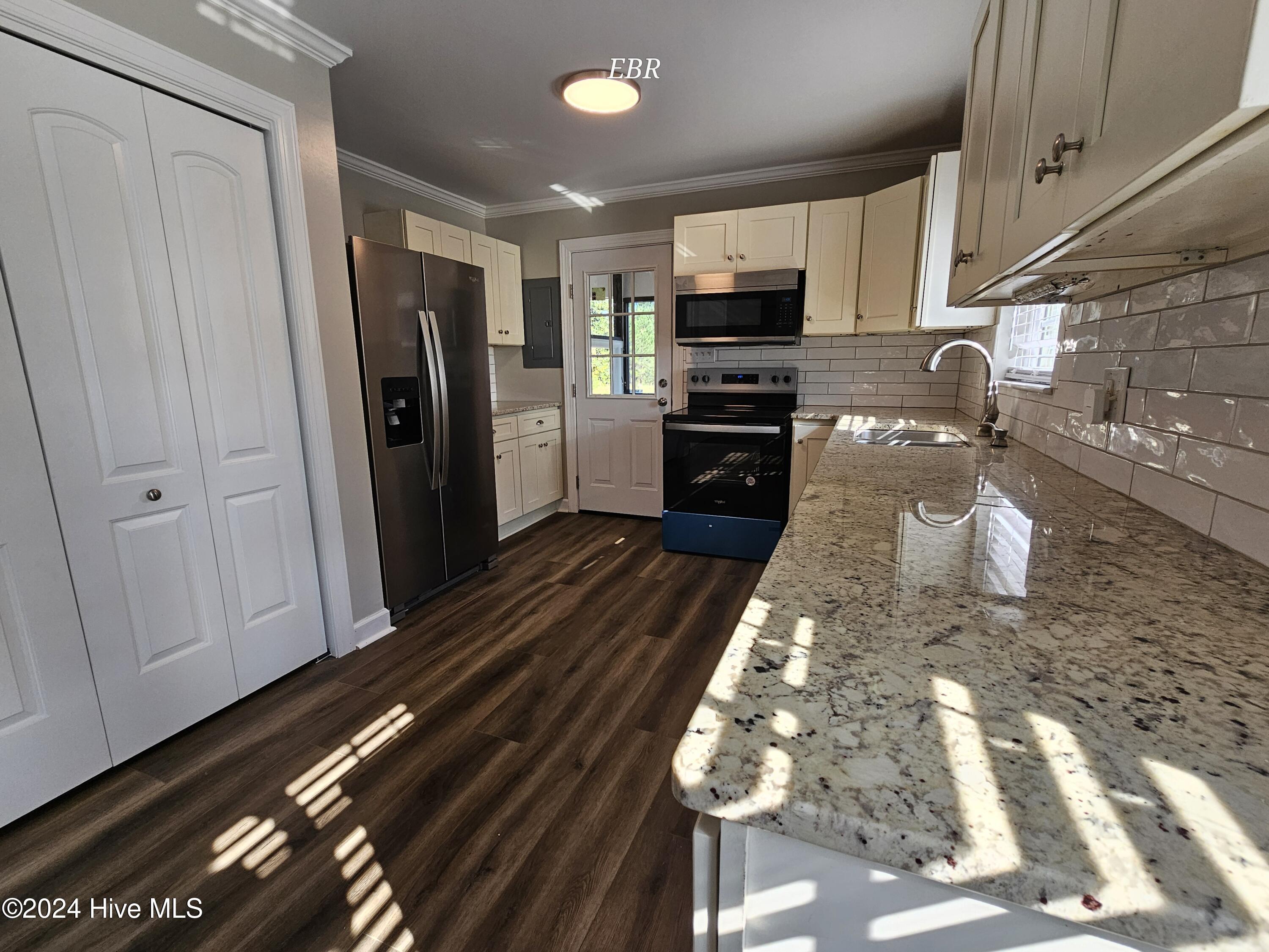 198 E Boiling Spring Road Property Photo 10