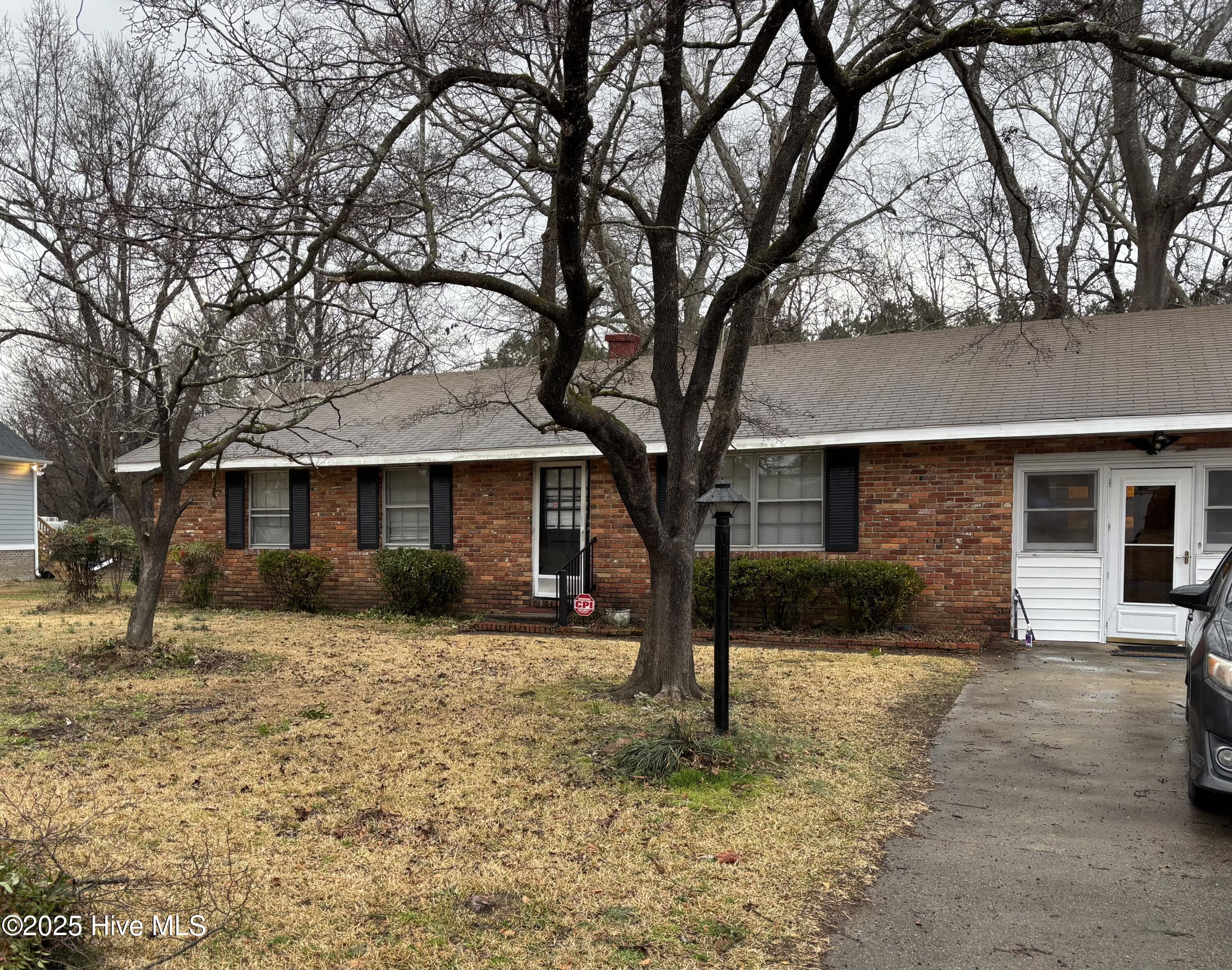 1909 Andrew Johnson Drive Property Photo 1