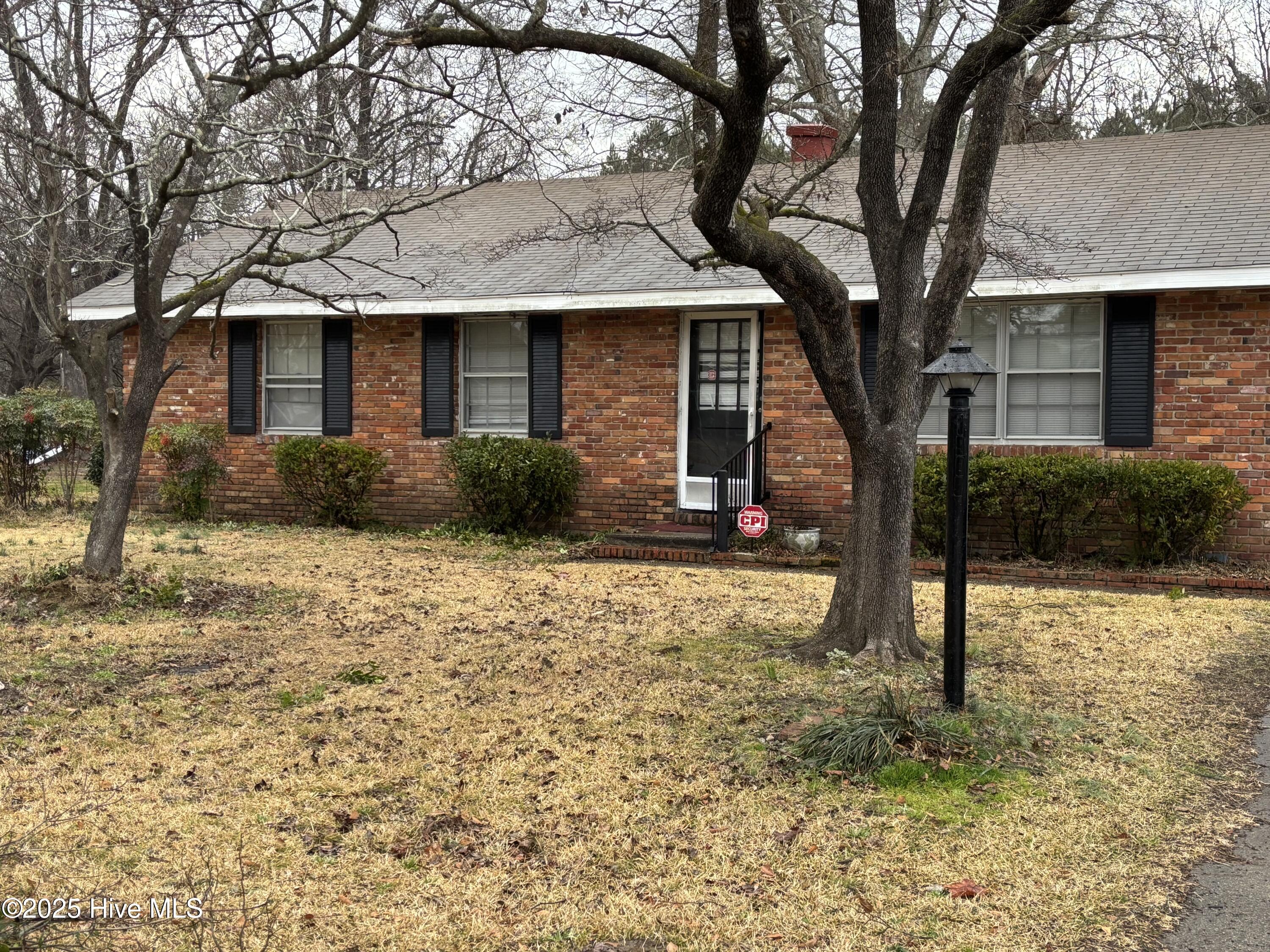 1909 Andrew Johnson Drive Property Photo 2