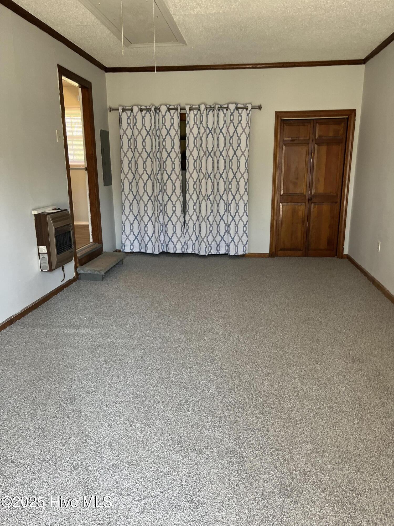 1909 Andrew Johnson Drive Property Photo 3