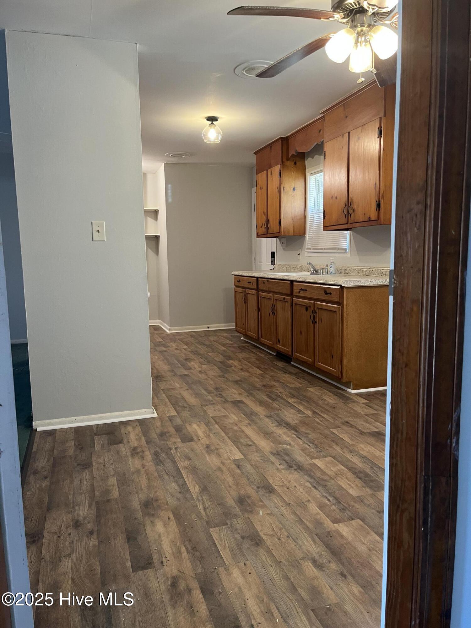 1909 Andrew Johnson Drive Property Photo 11