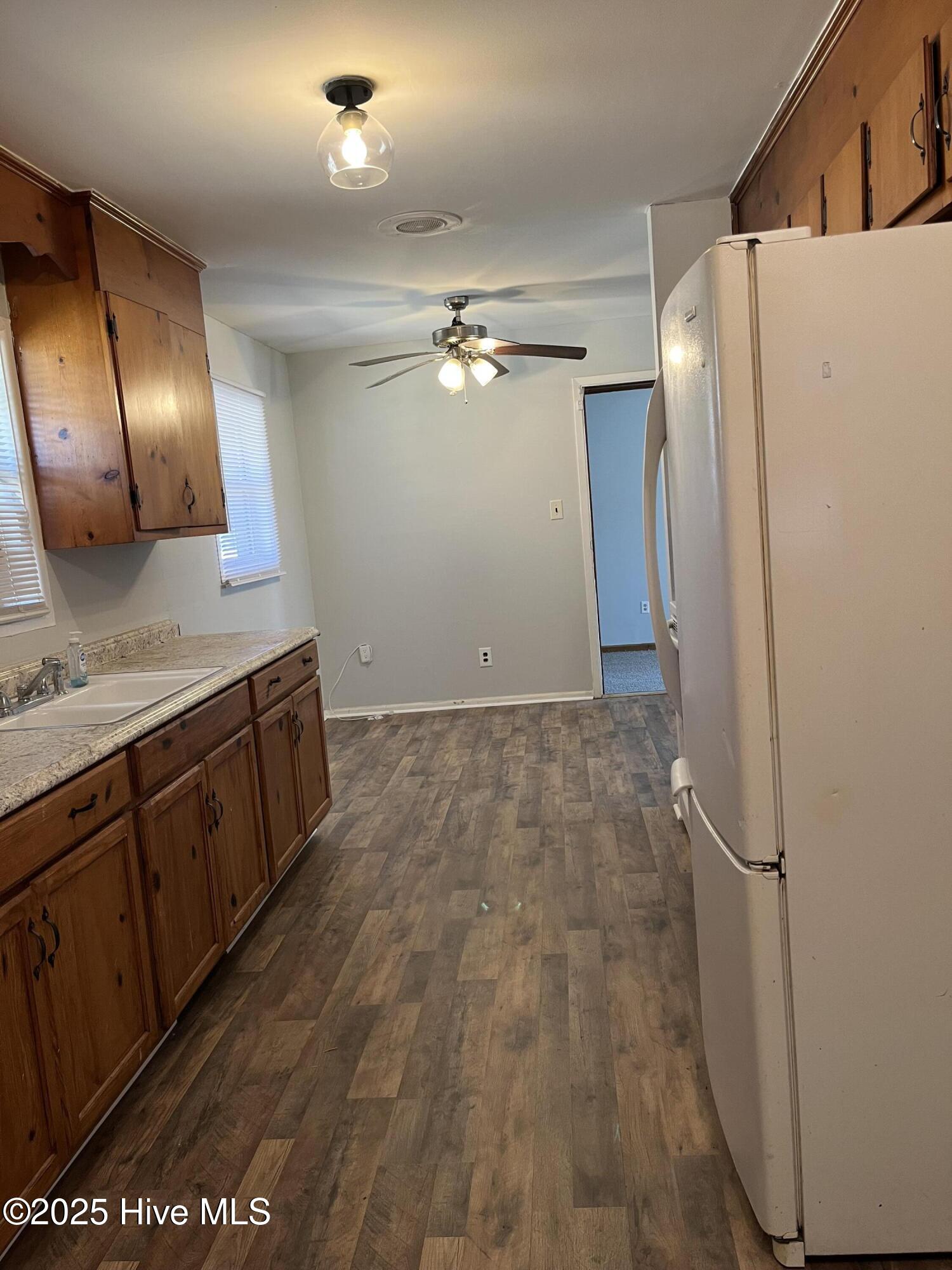 1909 Andrew Johnson Drive Property Photo 19
