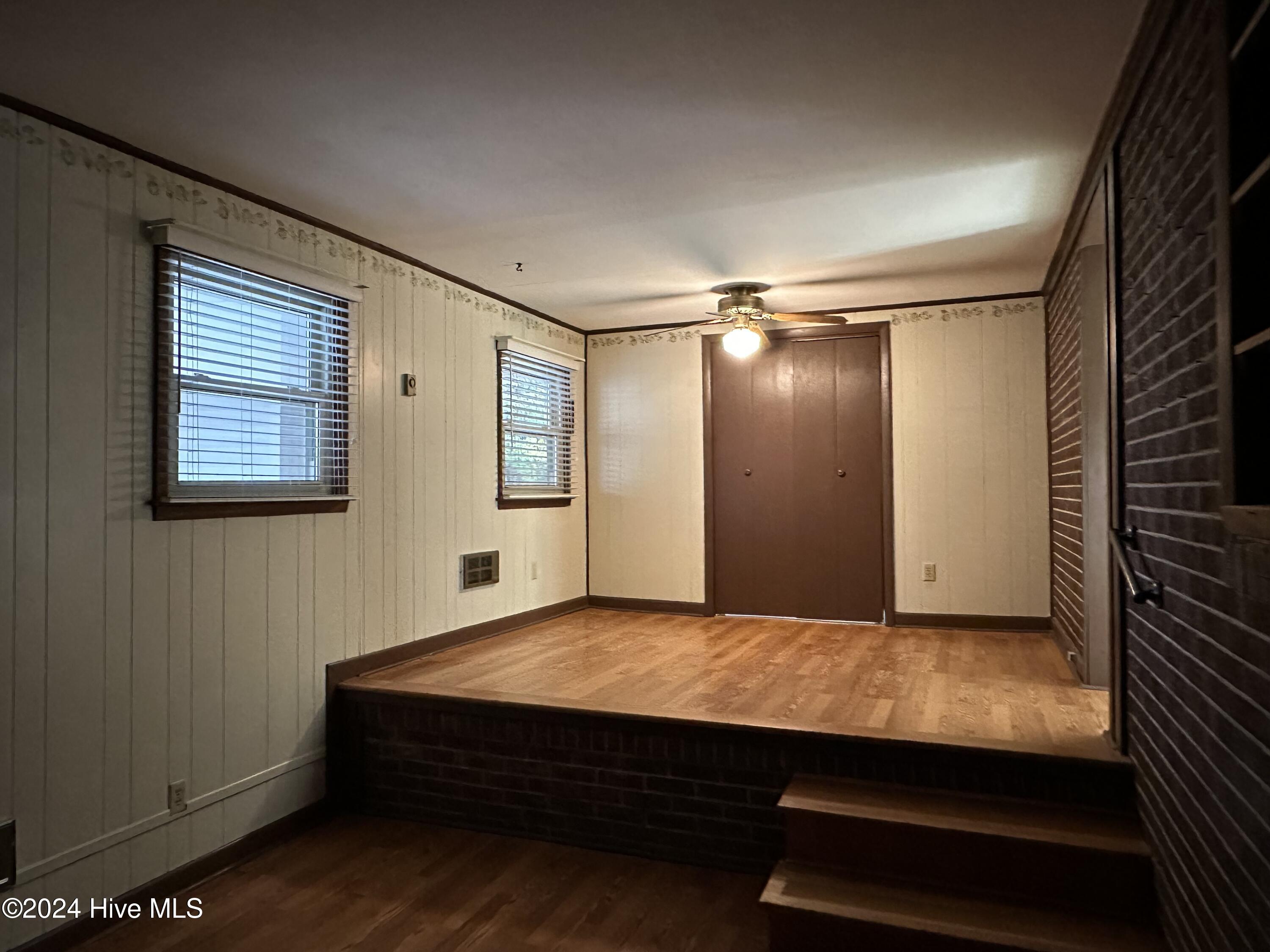 214 Shorewood Hills Drive Property Photo 18