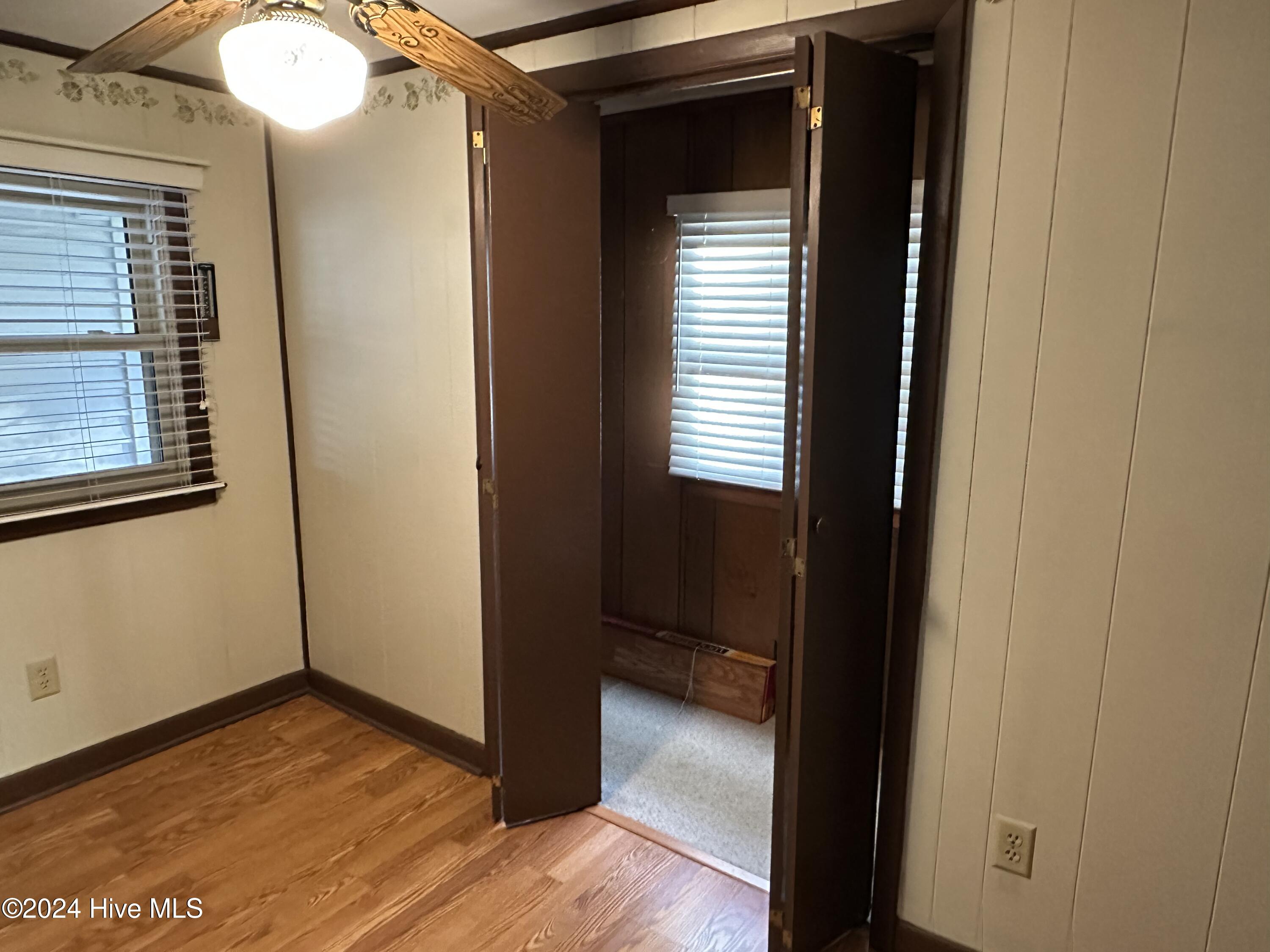 214 Shorewood Hills Drive Property Photo 19