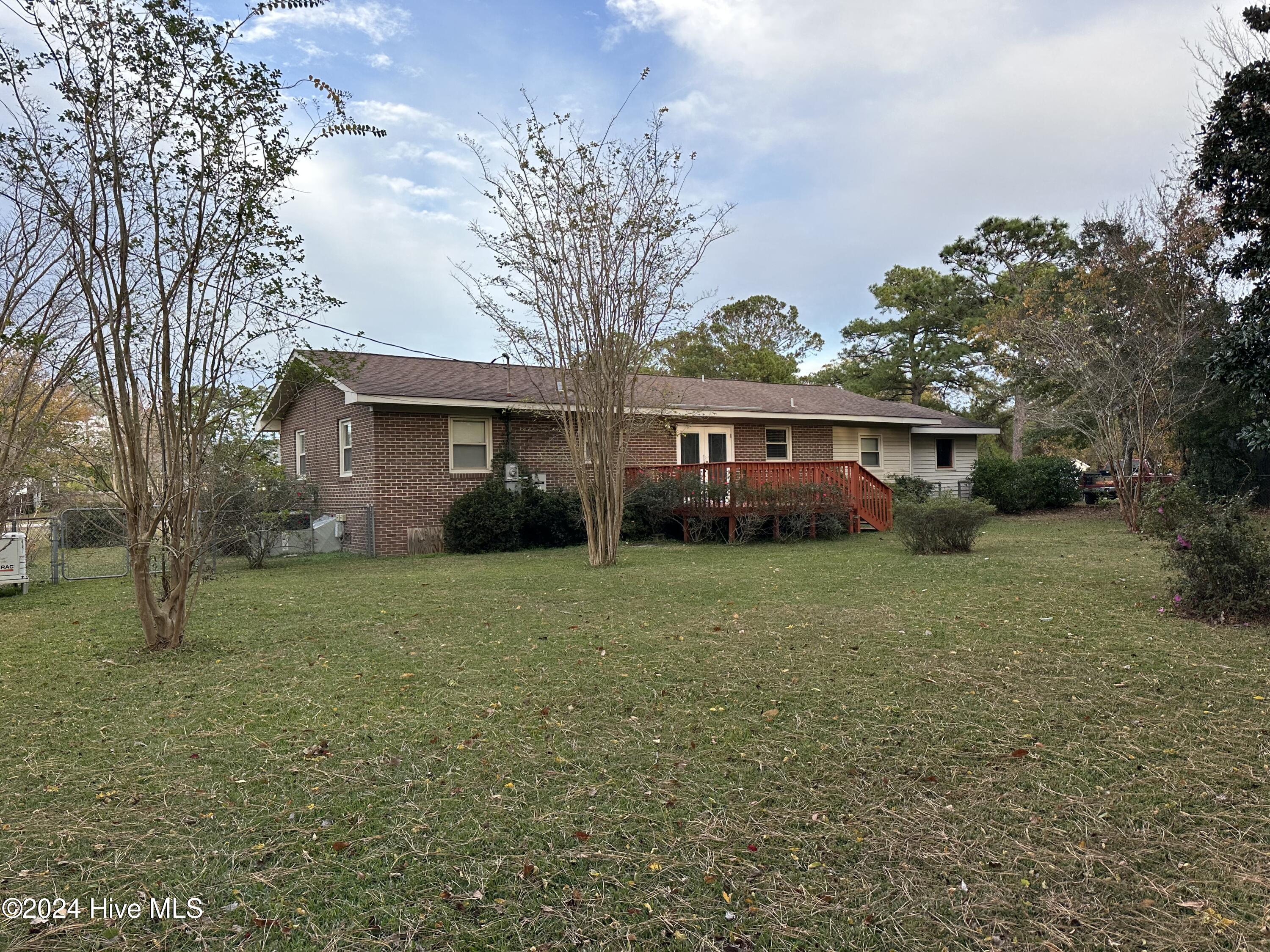 214 Shorewood Hills Drive Property Photo 33