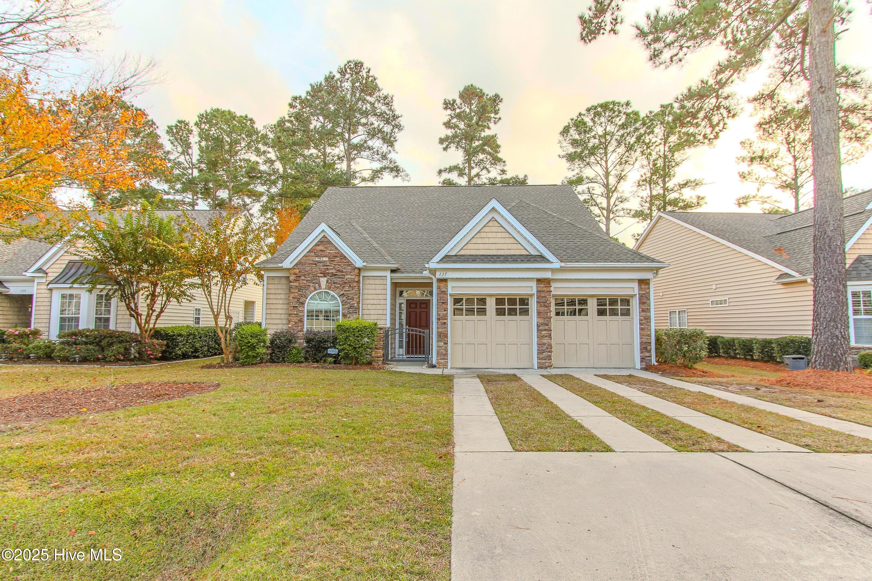 137 Bellwood Circle Property Photo 1