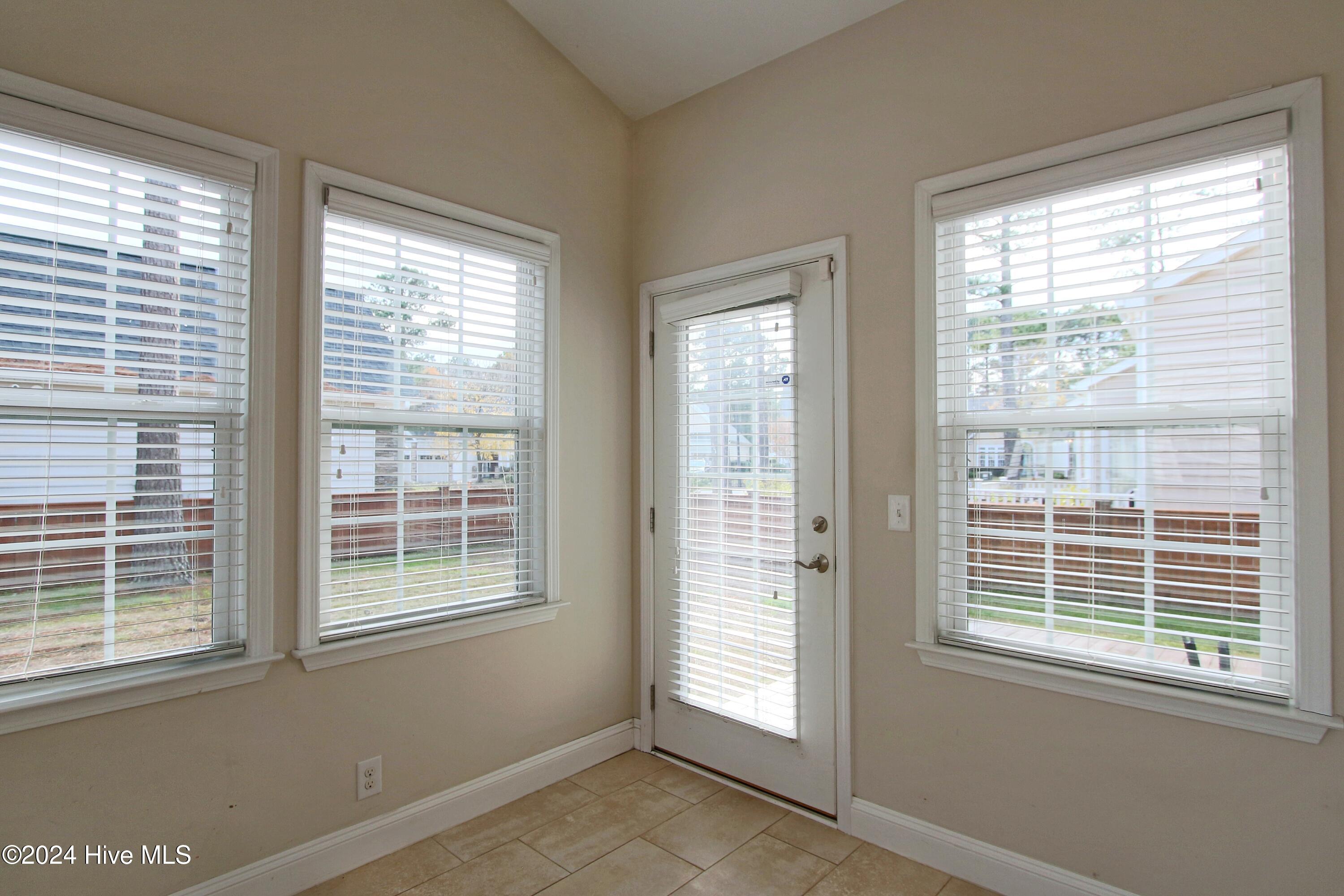 137 Bellwood Circle Property Photo 43