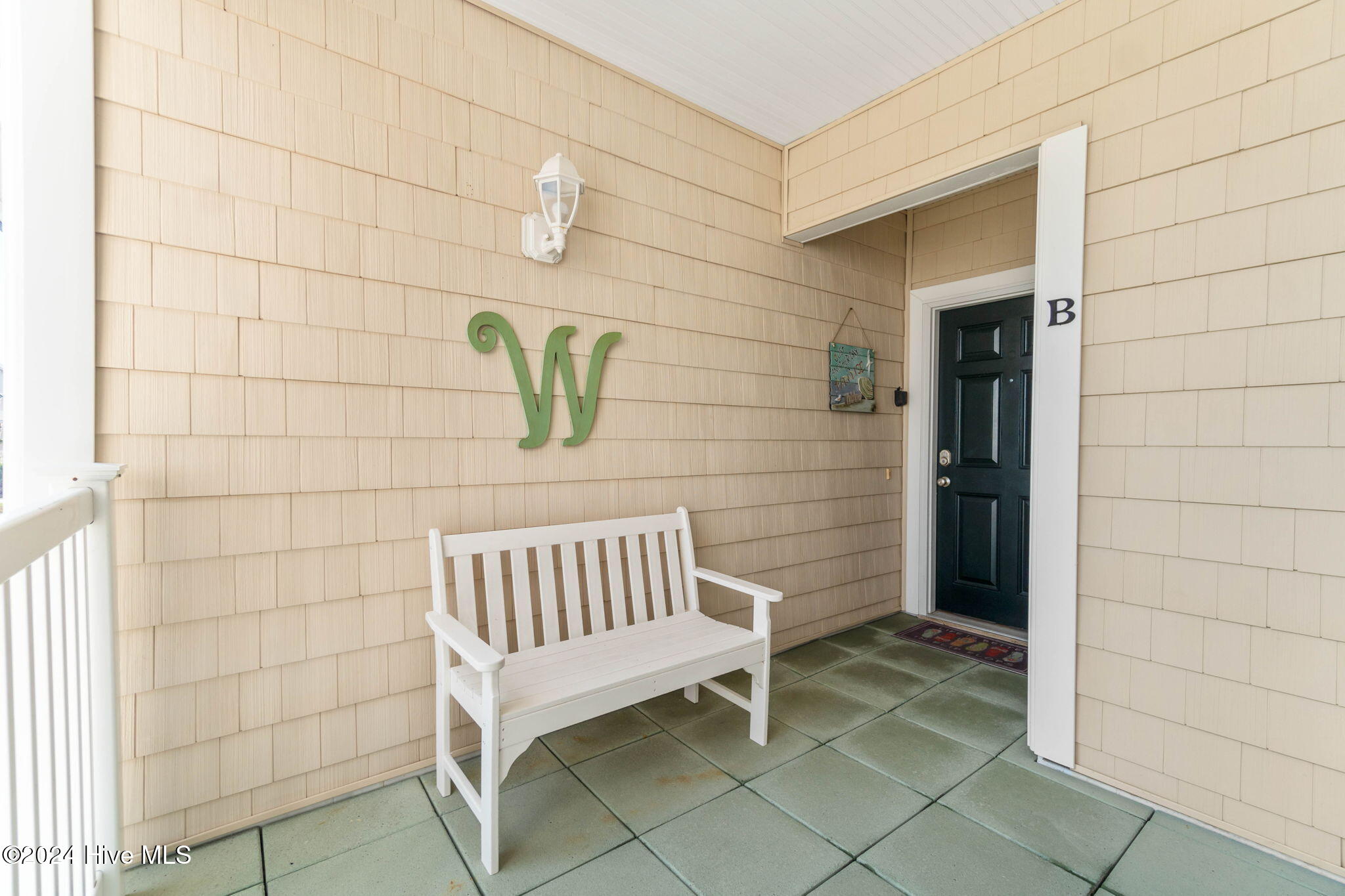 185 Via Old Sound Boulevard # B Property Photo 13
