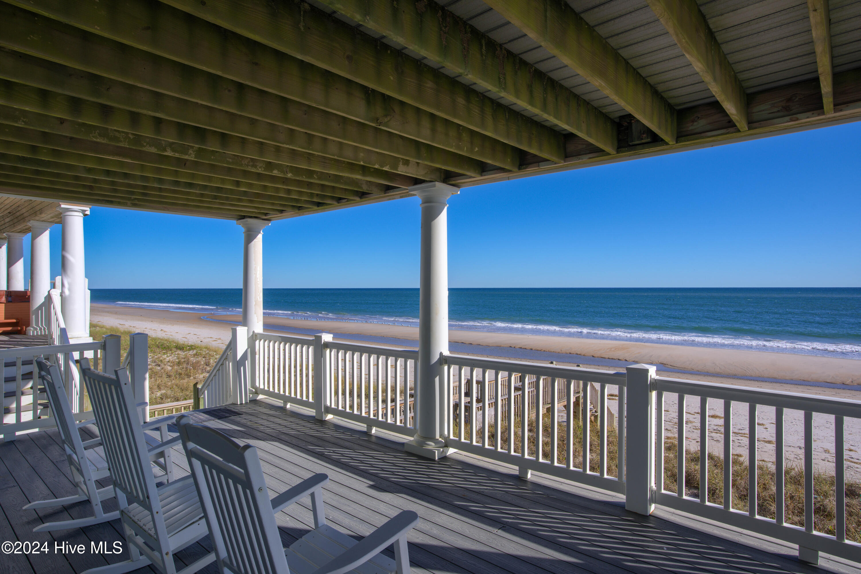 4316 Island Drive Property Photo 12