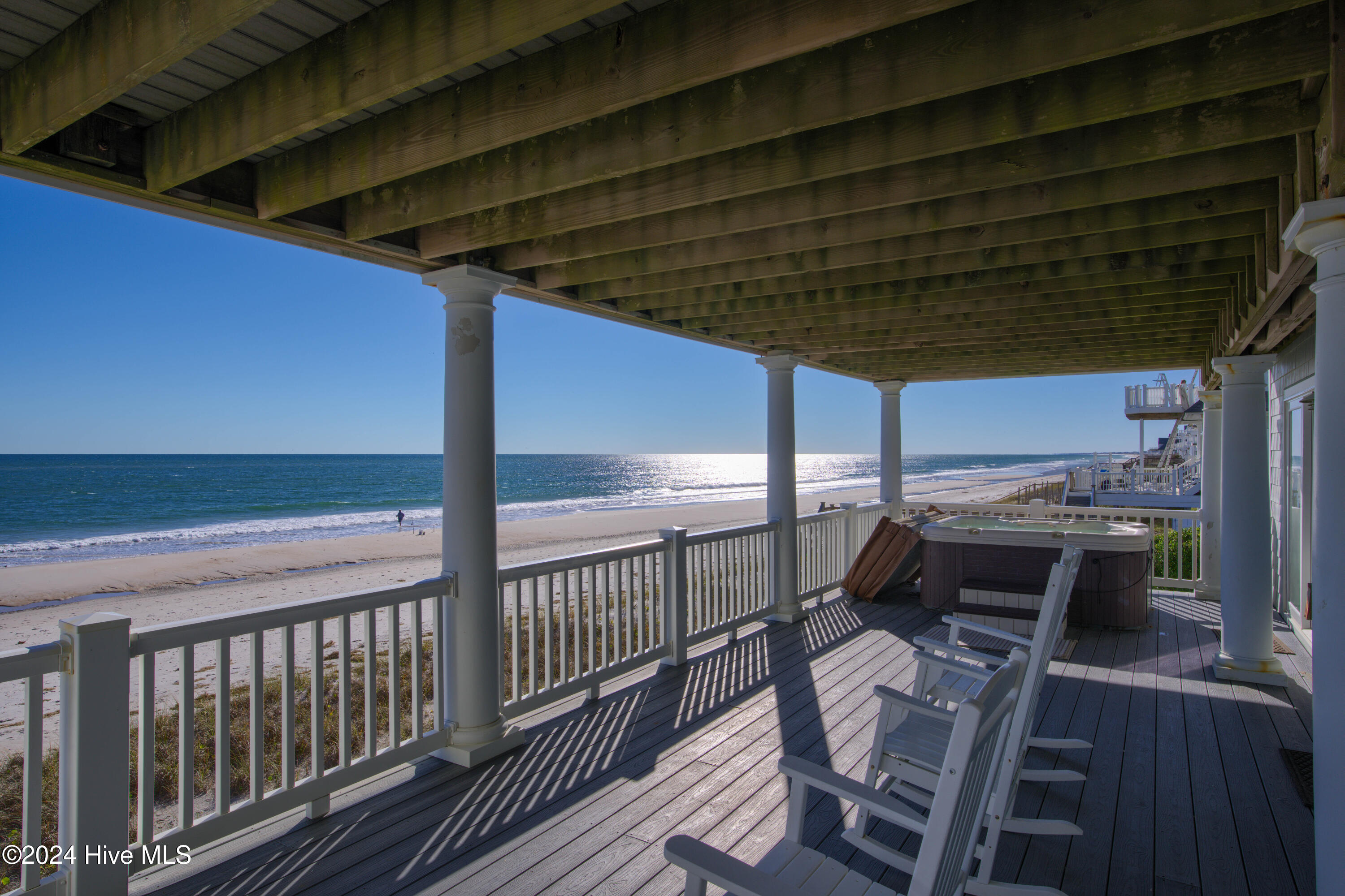 4316 Island Drive Property Photo 13