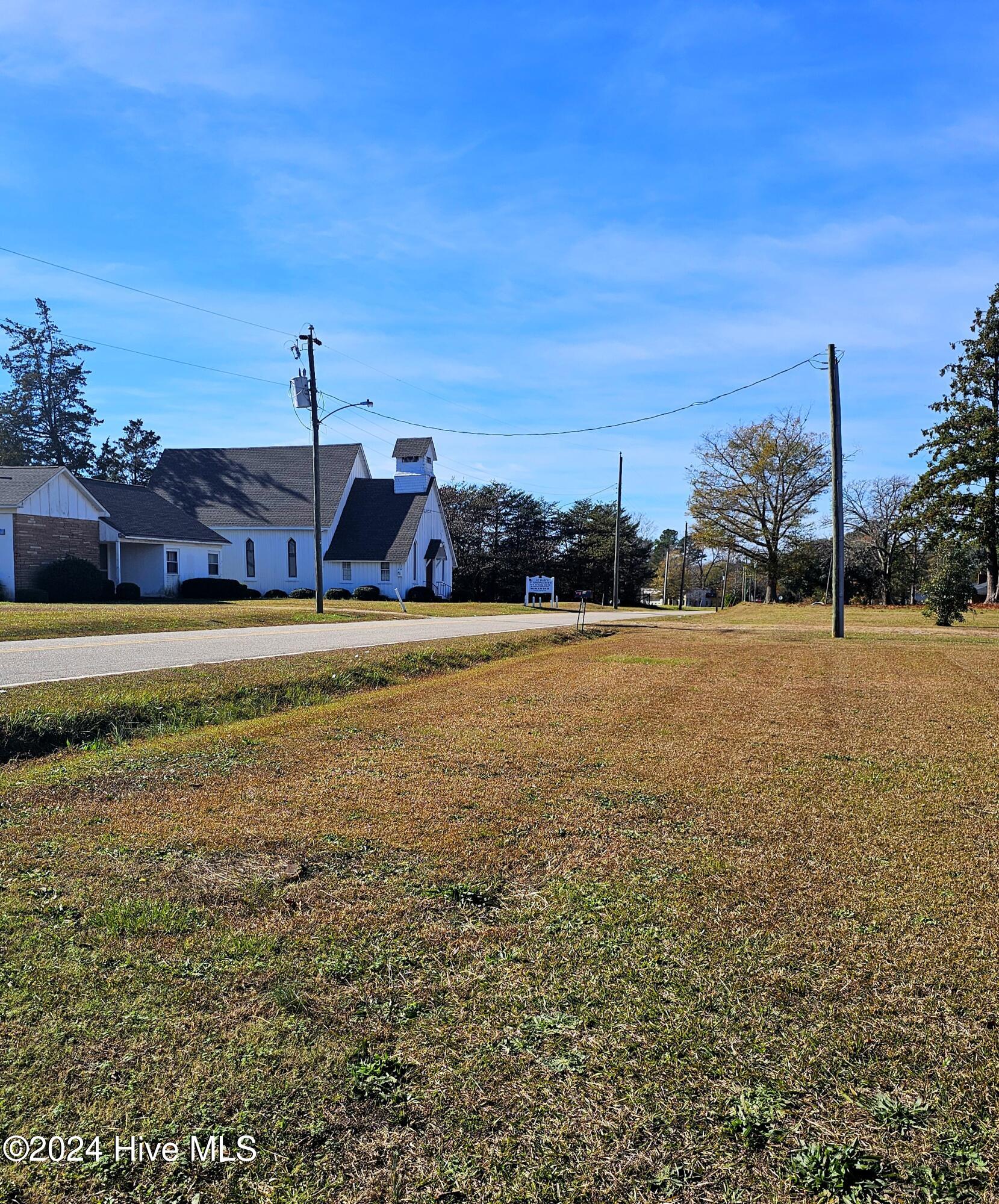 109 Mill Pond Road Property Photo 6