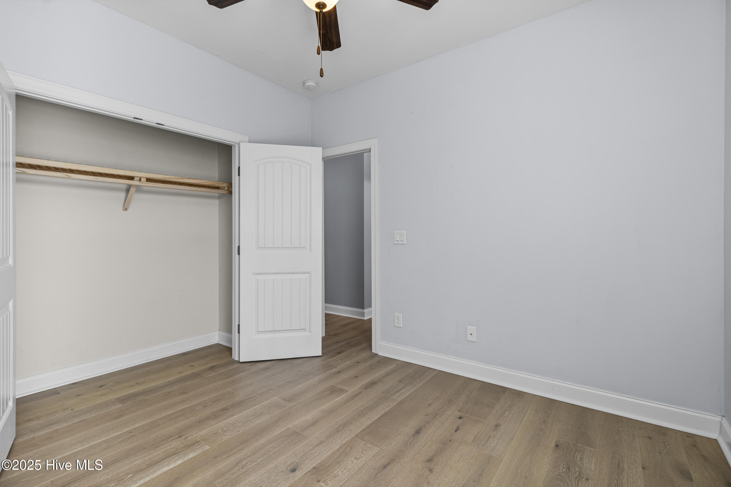 1029 Sparkle Stream Court Property Photo 19