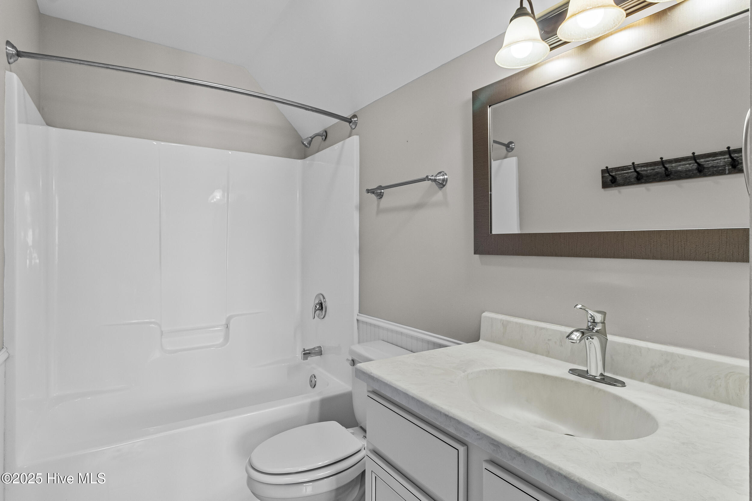 1029 Sparkle Stream Court Property Photo 33