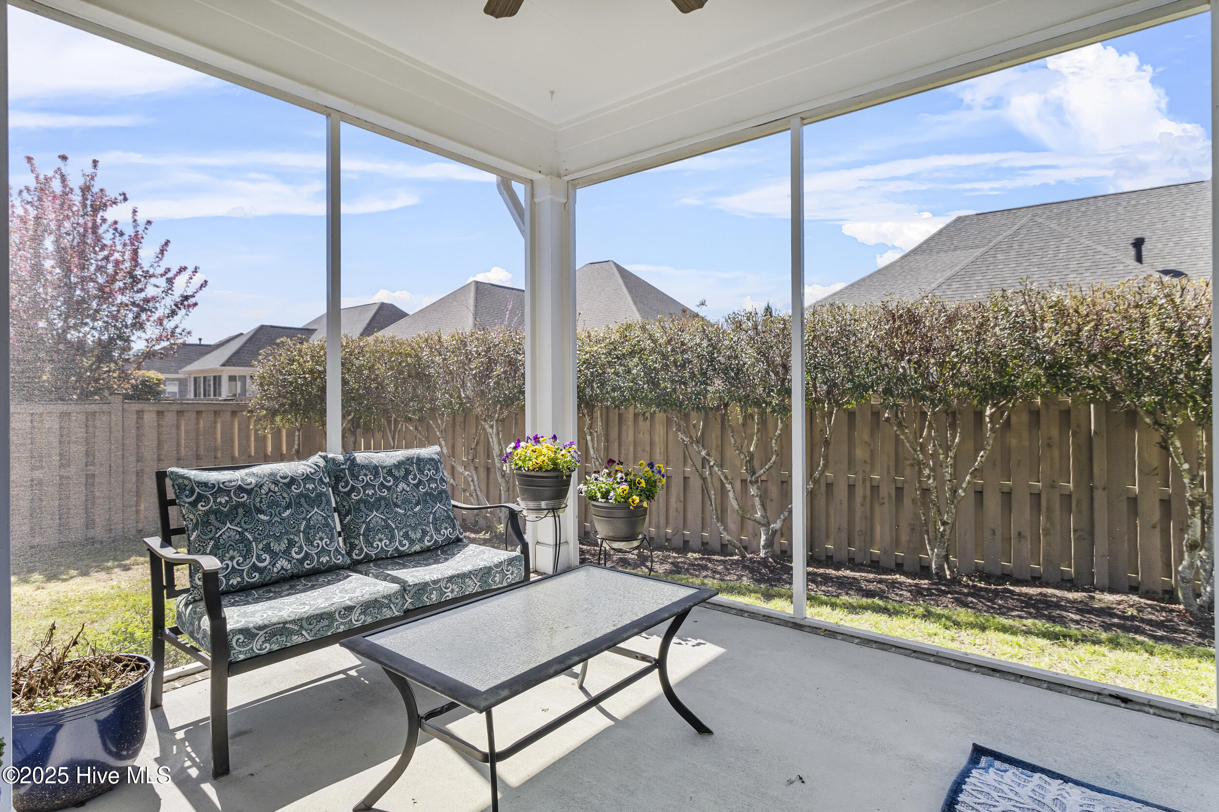 1029 Sparkle Stream Court Property Photo 34