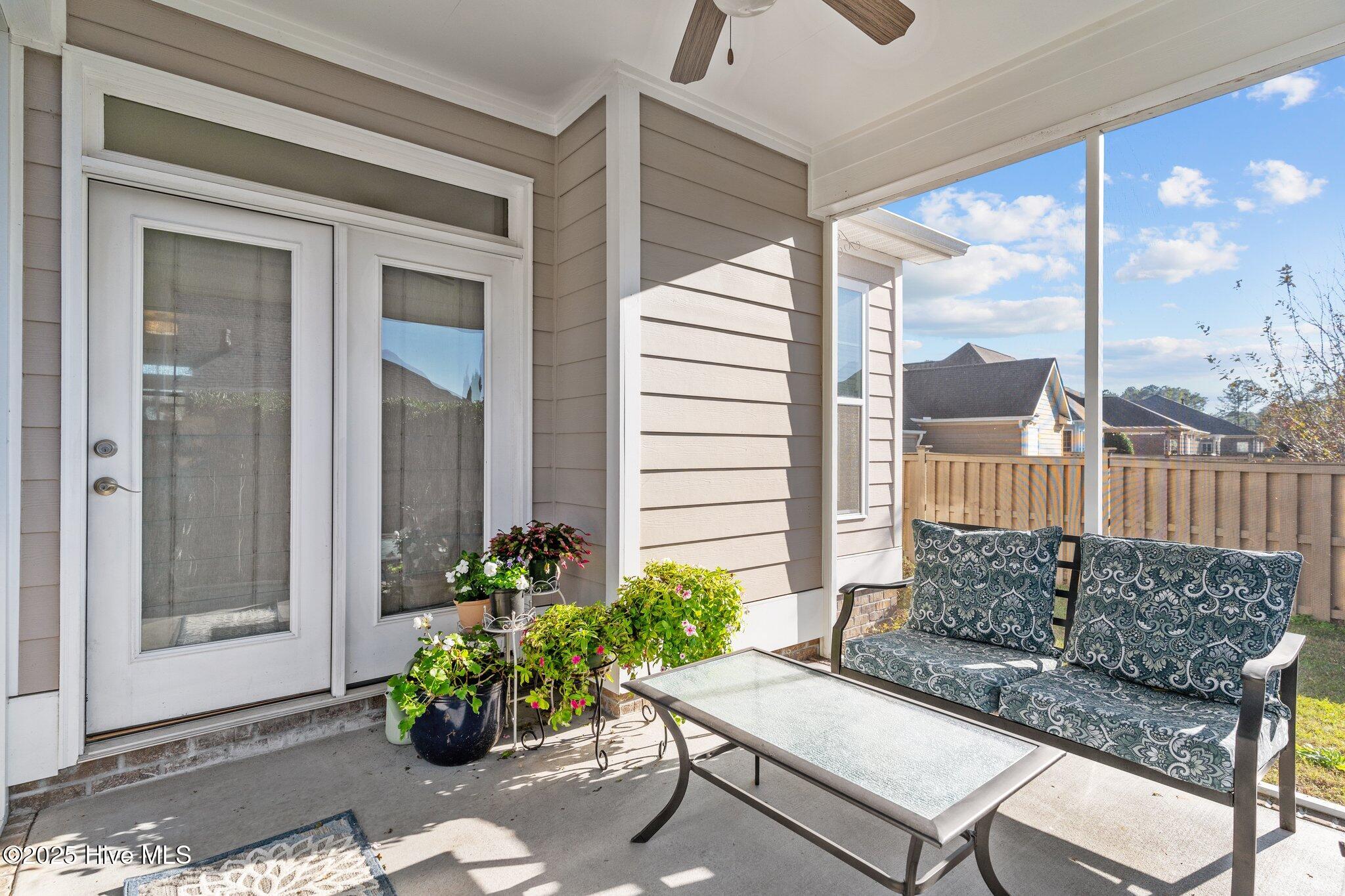 1029 Sparkle Stream Court Property Photo 44