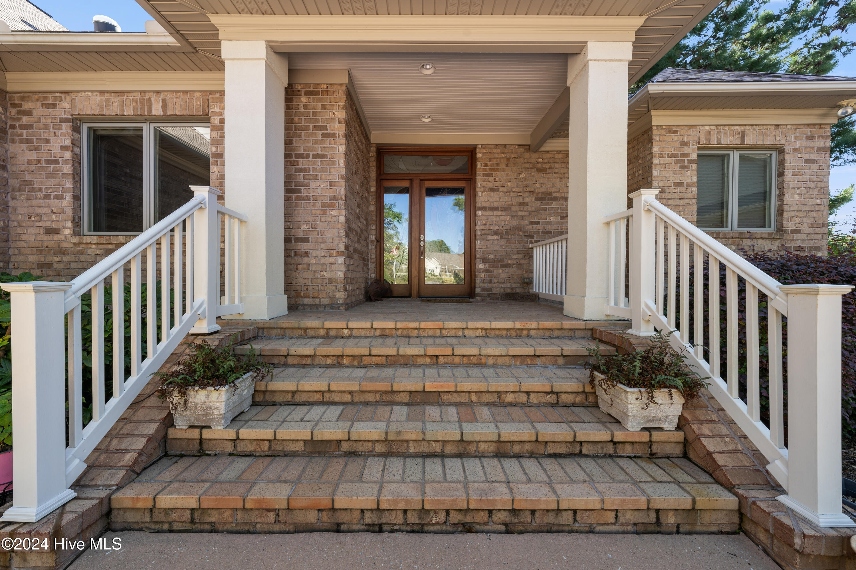 2945 Moorings Way Property Photo 4
